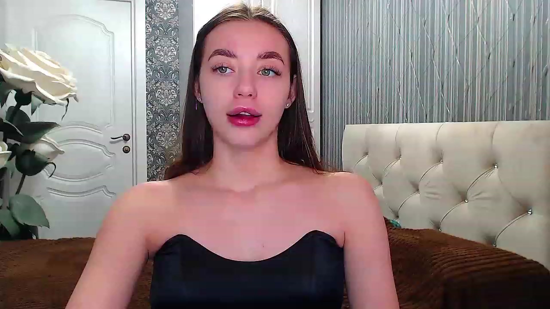 Gallery image thumbnail from EmeraldLilyyy's myfreecams stream on, 04/26/2023, 12:34 image 1 of 20