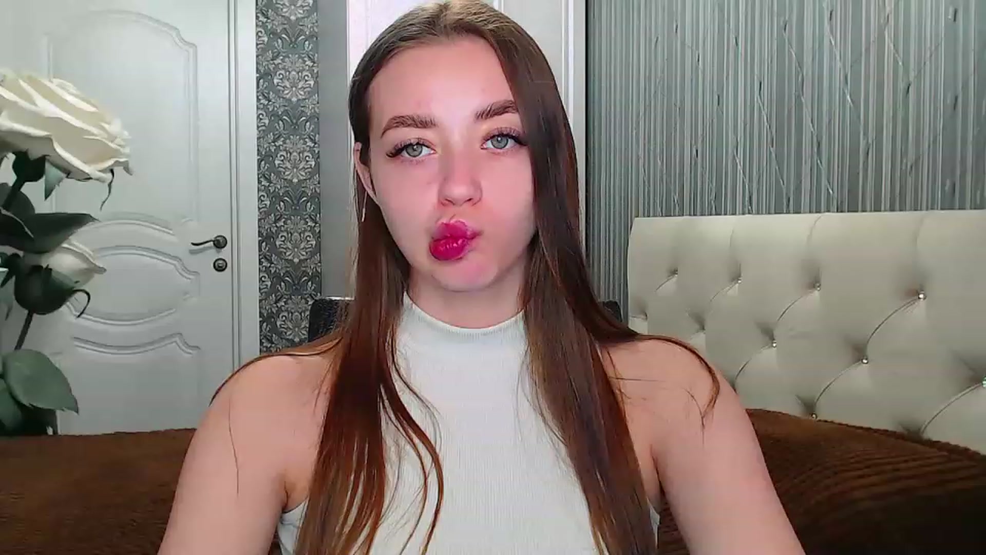 Gallery image thumbnail from EmeraldLilyyy's myfreecams stream on, 04/29/2023, 09:27 image 1 of 20