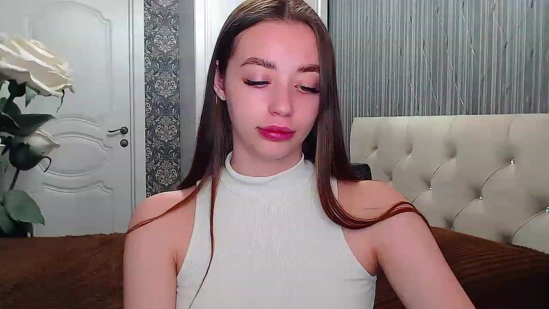 Gallery image thumbnail from EmeraldLilyyy's myfreecams stream on, 04/29/2023, 10:24 image 14 of 20