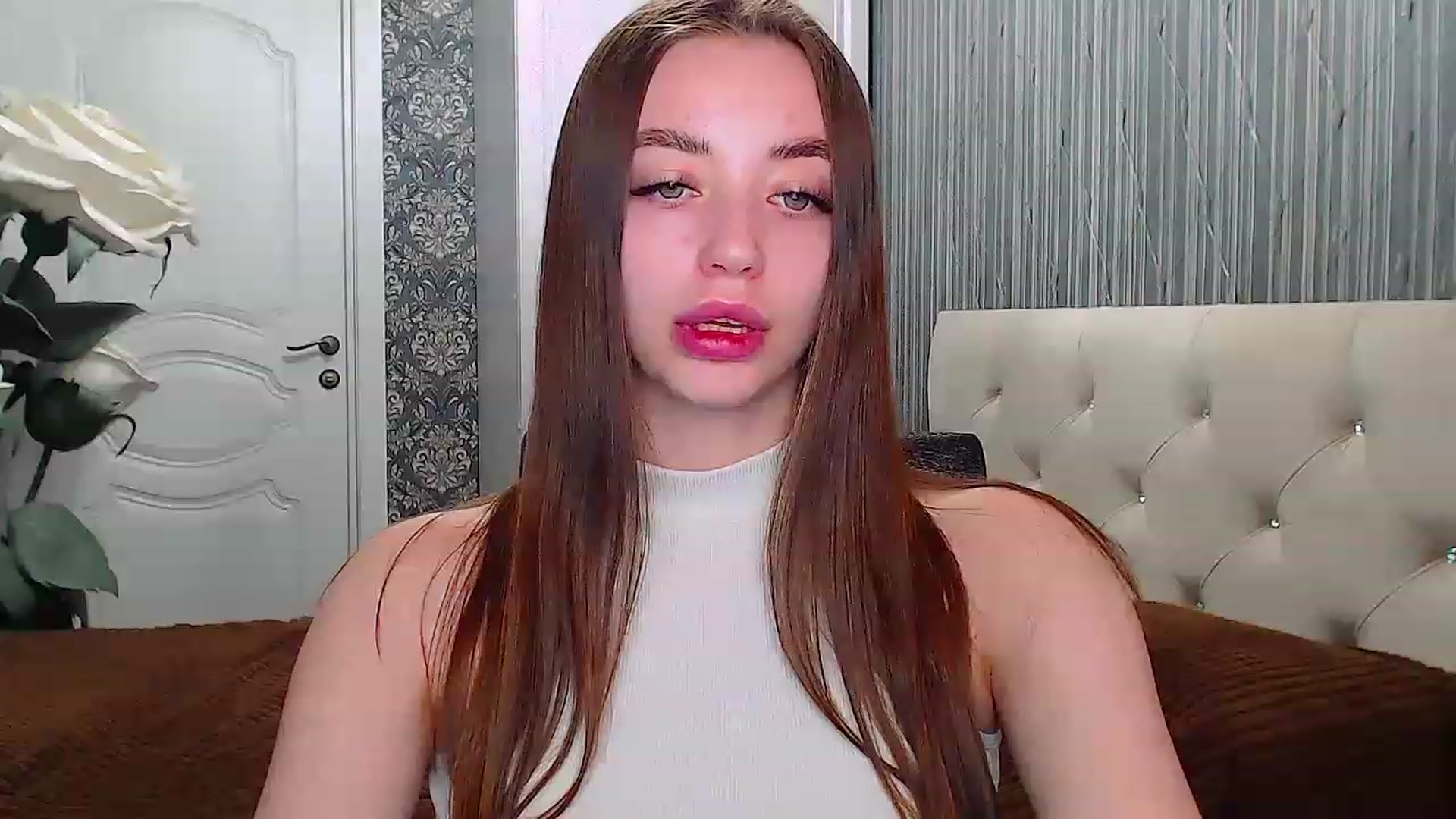 Gallery image thumbnail from EmeraldLilyyy's myfreecams stream on, 04/29/2023, 10:24 image 11 of 20