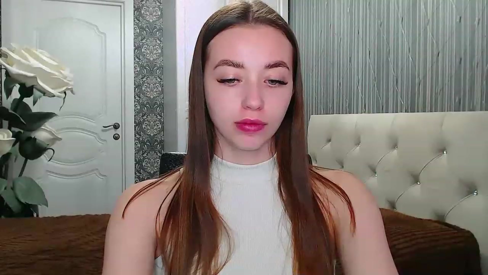 Gallery image thumbnail from EmeraldLilyyy's myfreecams stream on, 04/29/2023, 12:53 image 12 of 20