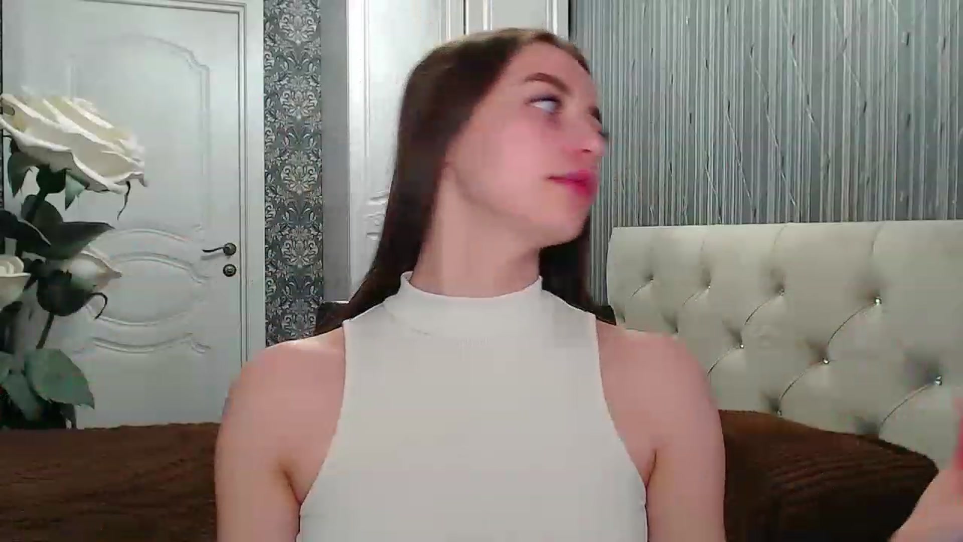 Gallery image thumbnail from EmeraldLilyyy's myfreecams stream on, 04/29/2023, 12:53 image 7 of 20