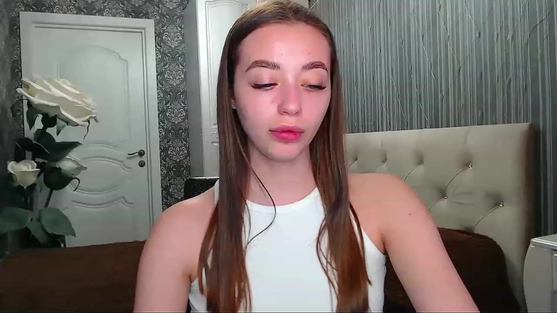 Gallery image thumbnail from EmeraldLilyyy's myfreecams stream on, 05/03/2023, 10:34 image 4 of 20