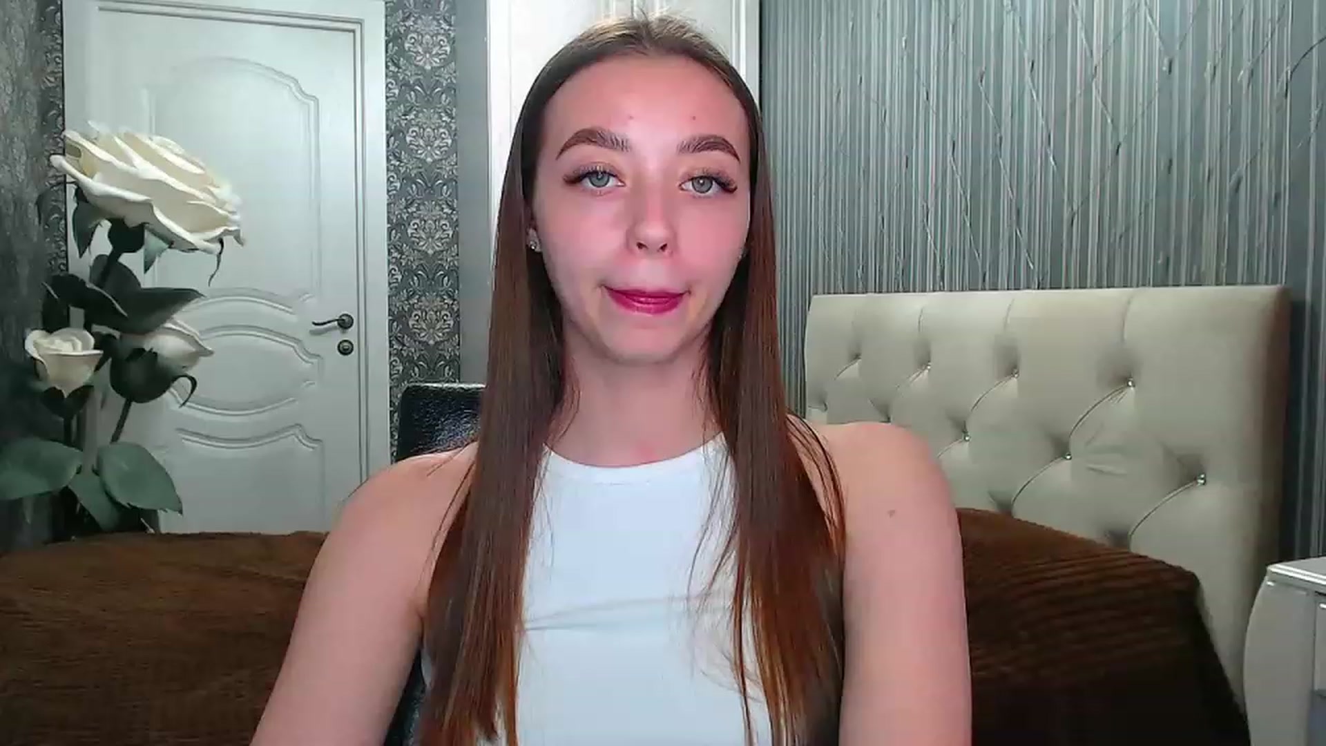 Gallery image thumbnail from EmeraldLilyyy's myfreecams stream on, 05/04/2023, 13:45 image 13 of 20