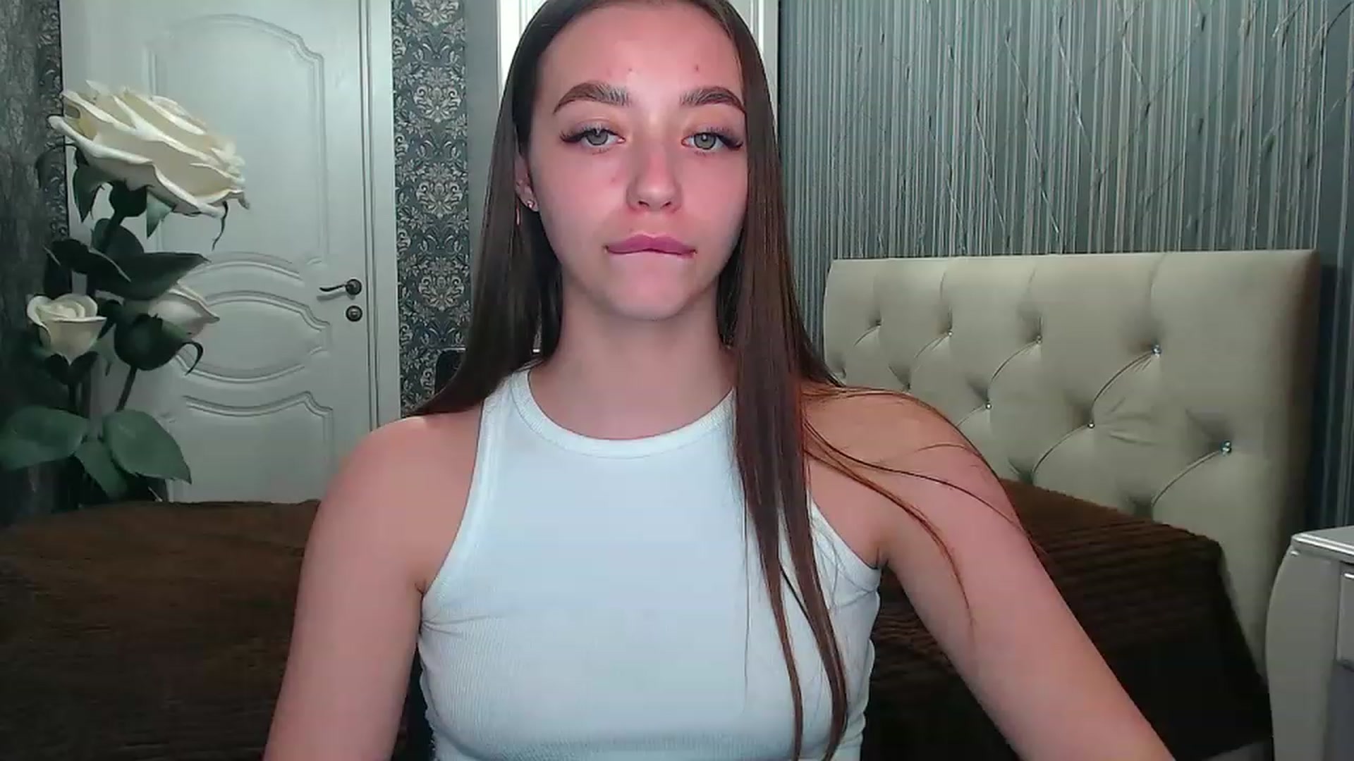 Gallery image thumbnail from EmeraldLilyyy's myfreecams stream on, 05/04/2023, 13:45 image 6 of 20