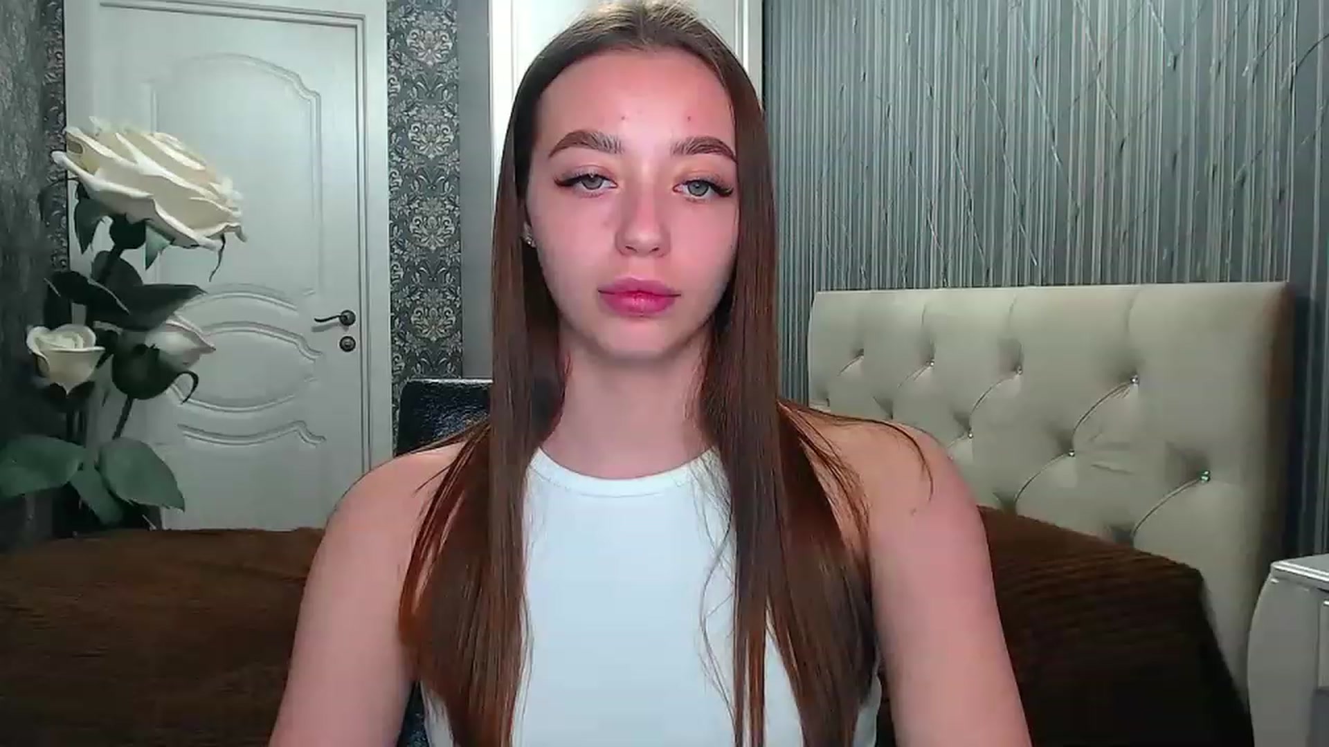 Gallery image thumbnail from EmeraldLilyyy's myfreecams stream on, 05/04/2023, 13:45 image 10 of 20