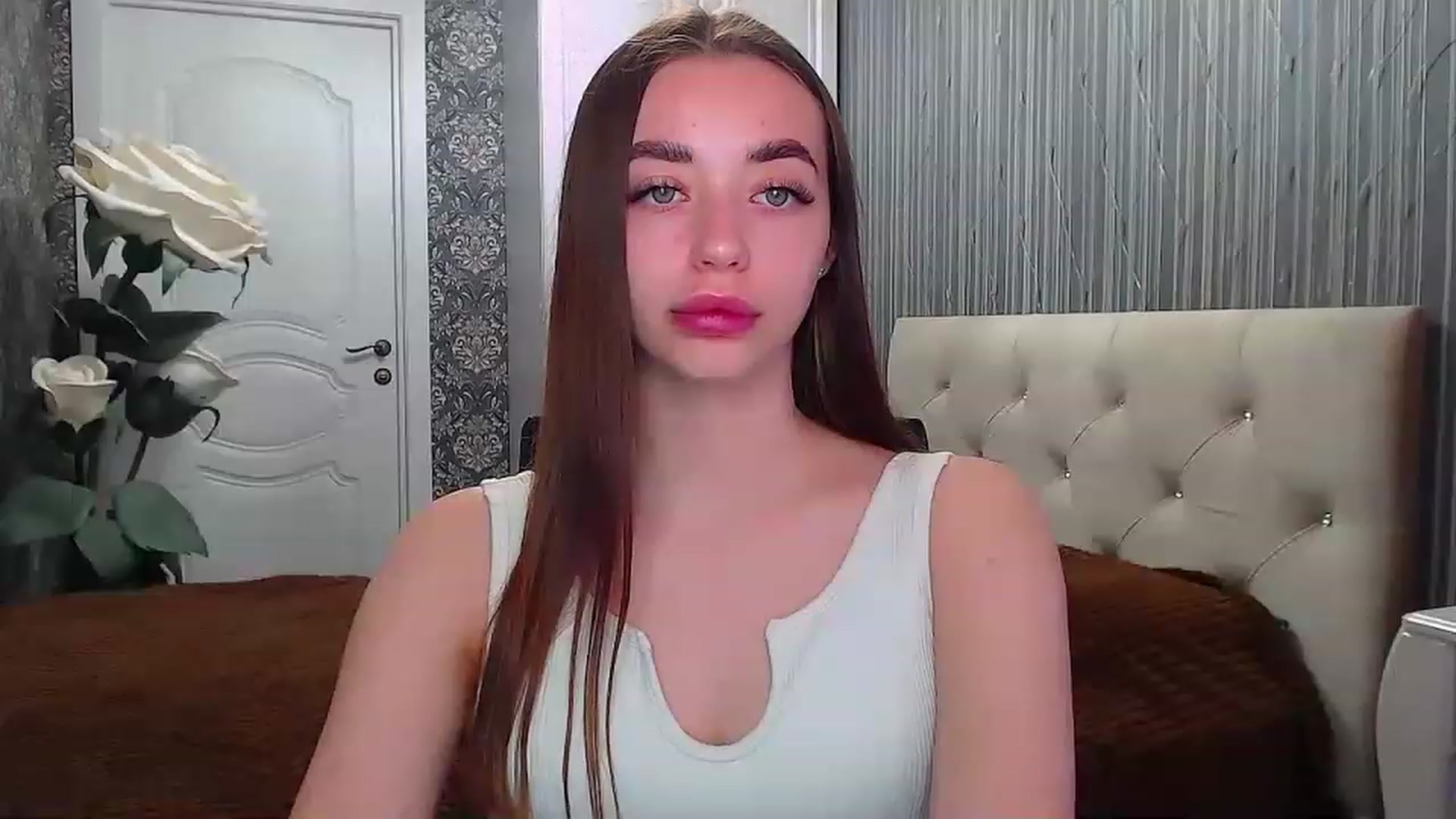 Gallery image thumbnail from EmeraldLilyyy's myfreecams stream on, 05/05/2023, 09:21 image 20 of 20