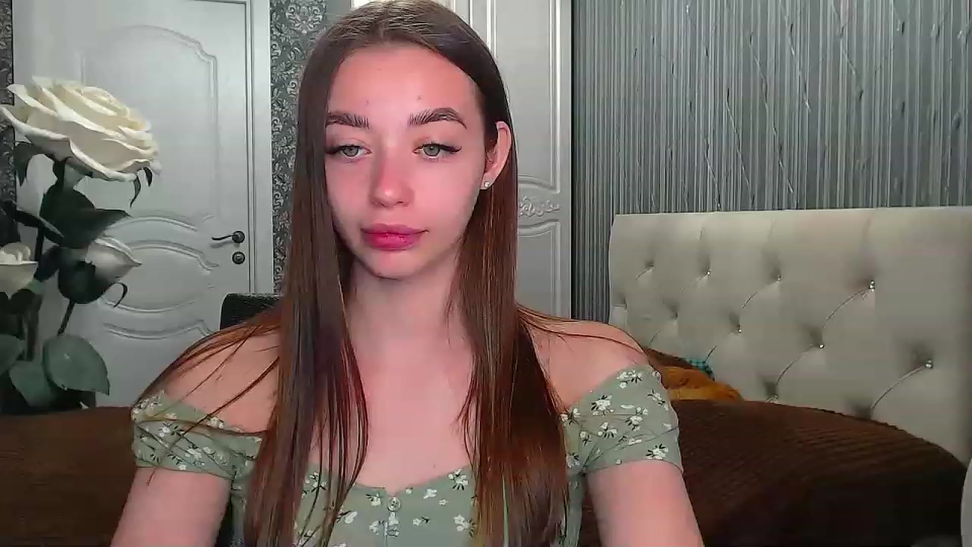 Gallery image thumbnail from EmeraldLilyyy's myfreecams stream on, 05/07/2023, 08:24 image 1 of 20