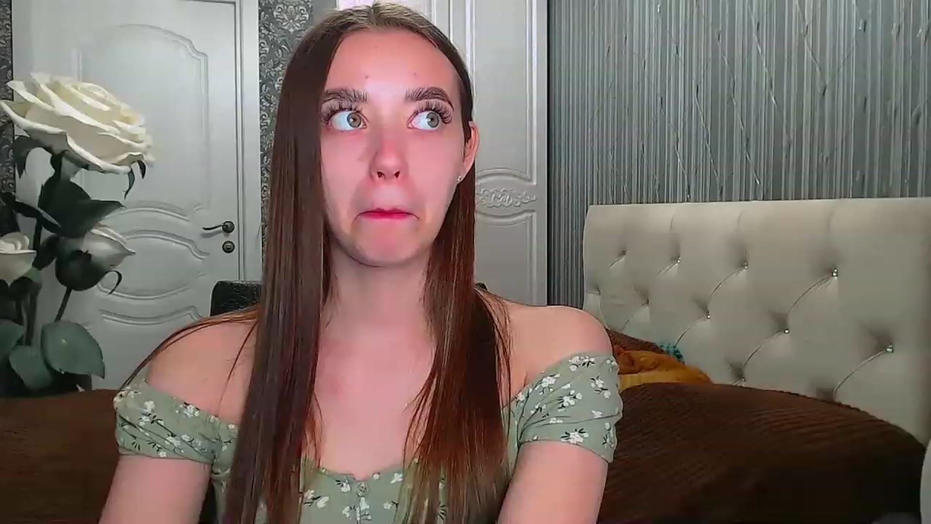 Gallery image thumbnail from EmeraldLilyyy's myfreecams stream on, 05/07/2023, 08:24 image 2 of 20