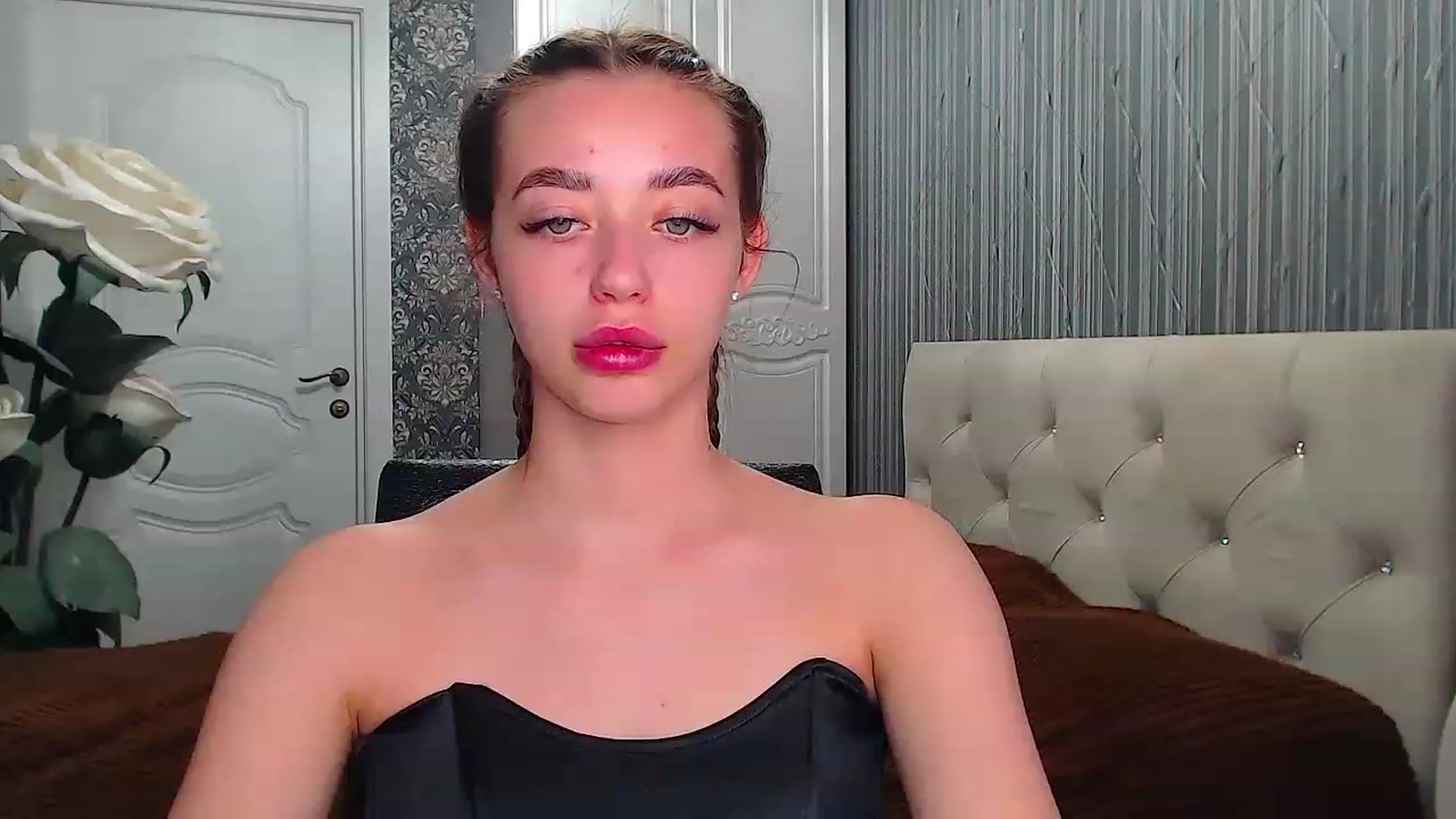 Gallery image thumbnail from EmeraldLilyyy's myfreecams stream on, 05/08/2023, 12:57 image 20 of 20