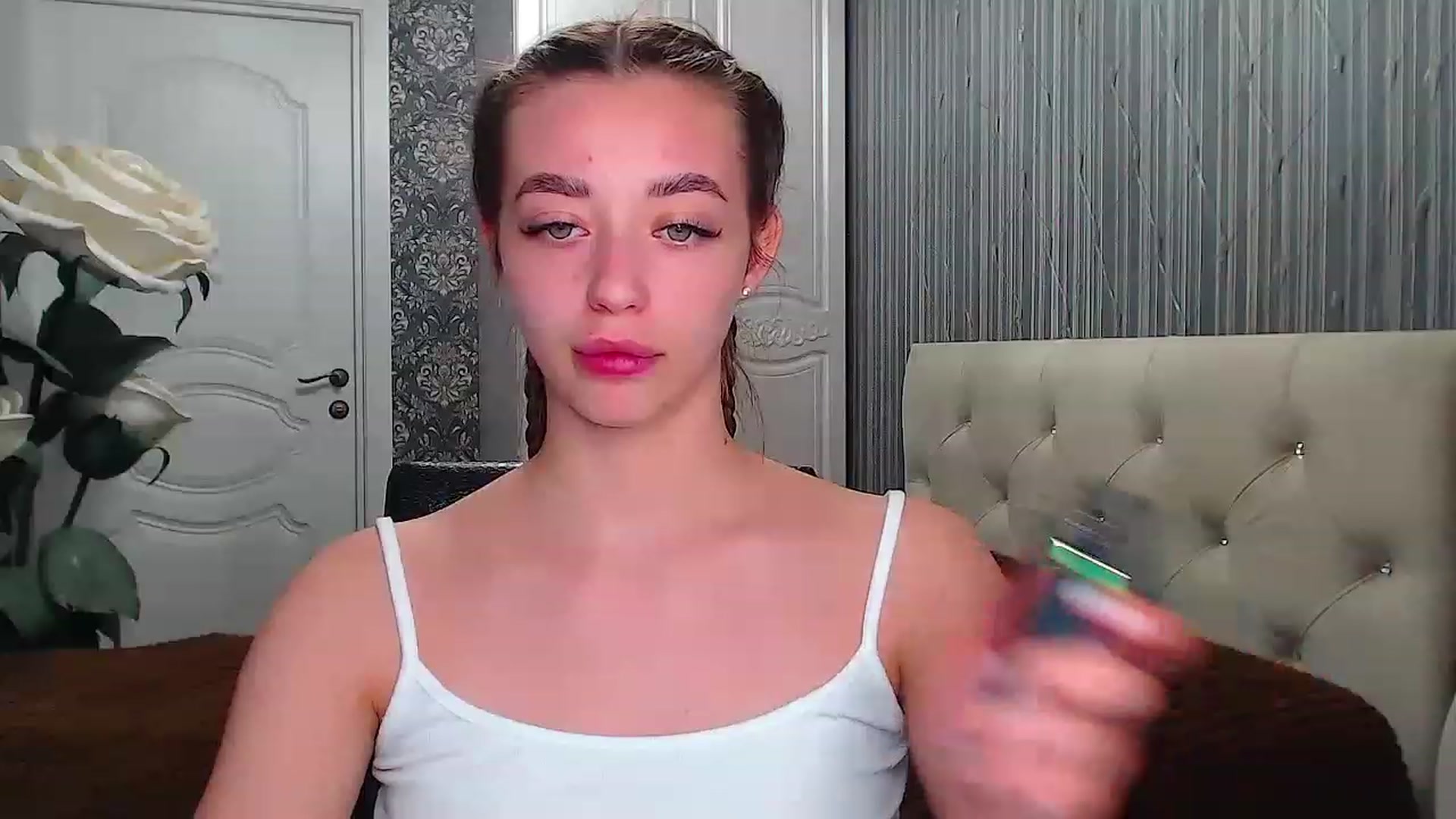 Gallery image thumbnail from EmeraldLilyyy's myfreecams stream on, 05/08/2023, 14:17 image 18 of 20