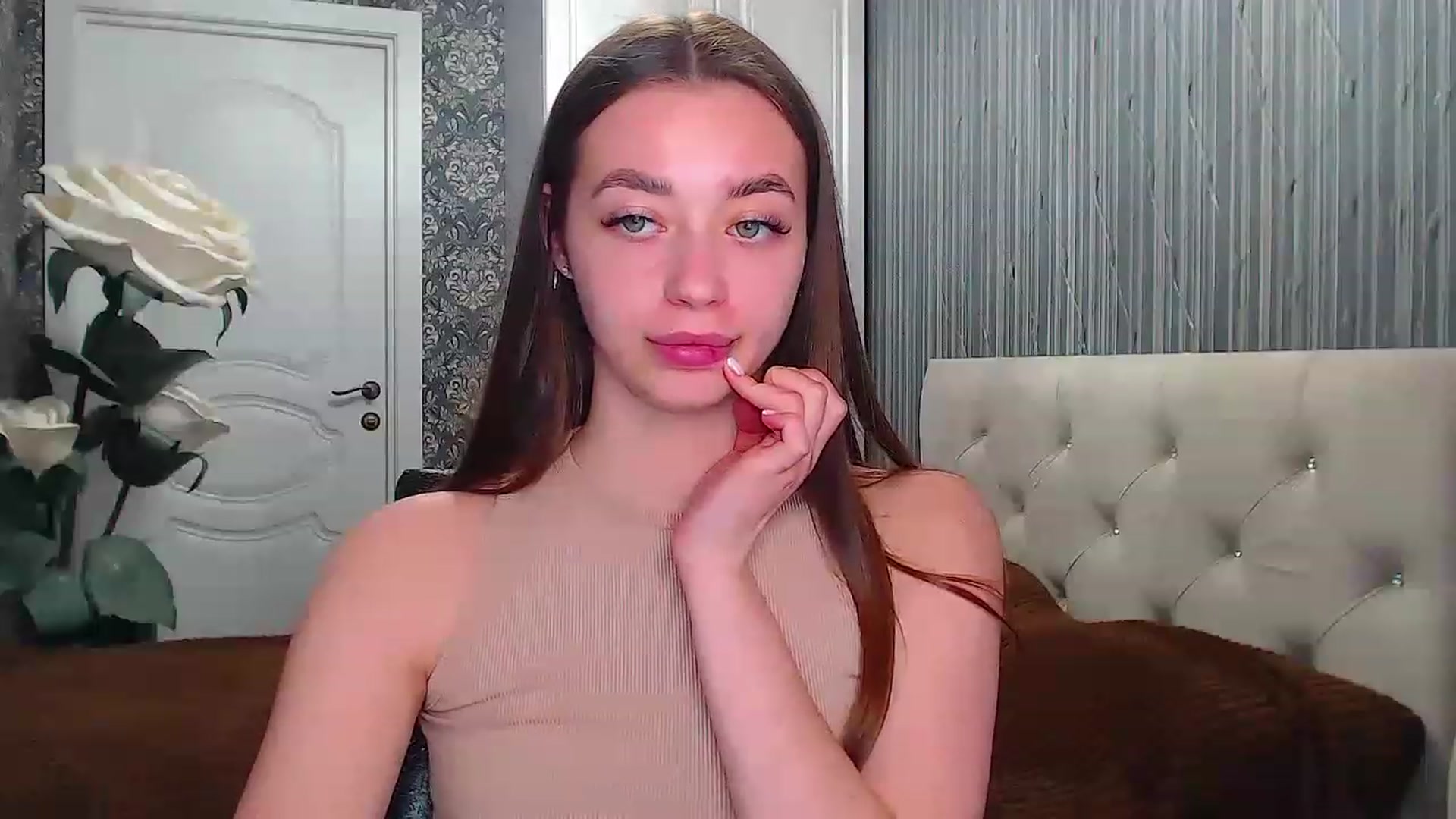 Gallery image thumbnail from EmeraldLilyyy's myfreecams stream on, 05/11/2023, 14:10 image 20 of 20