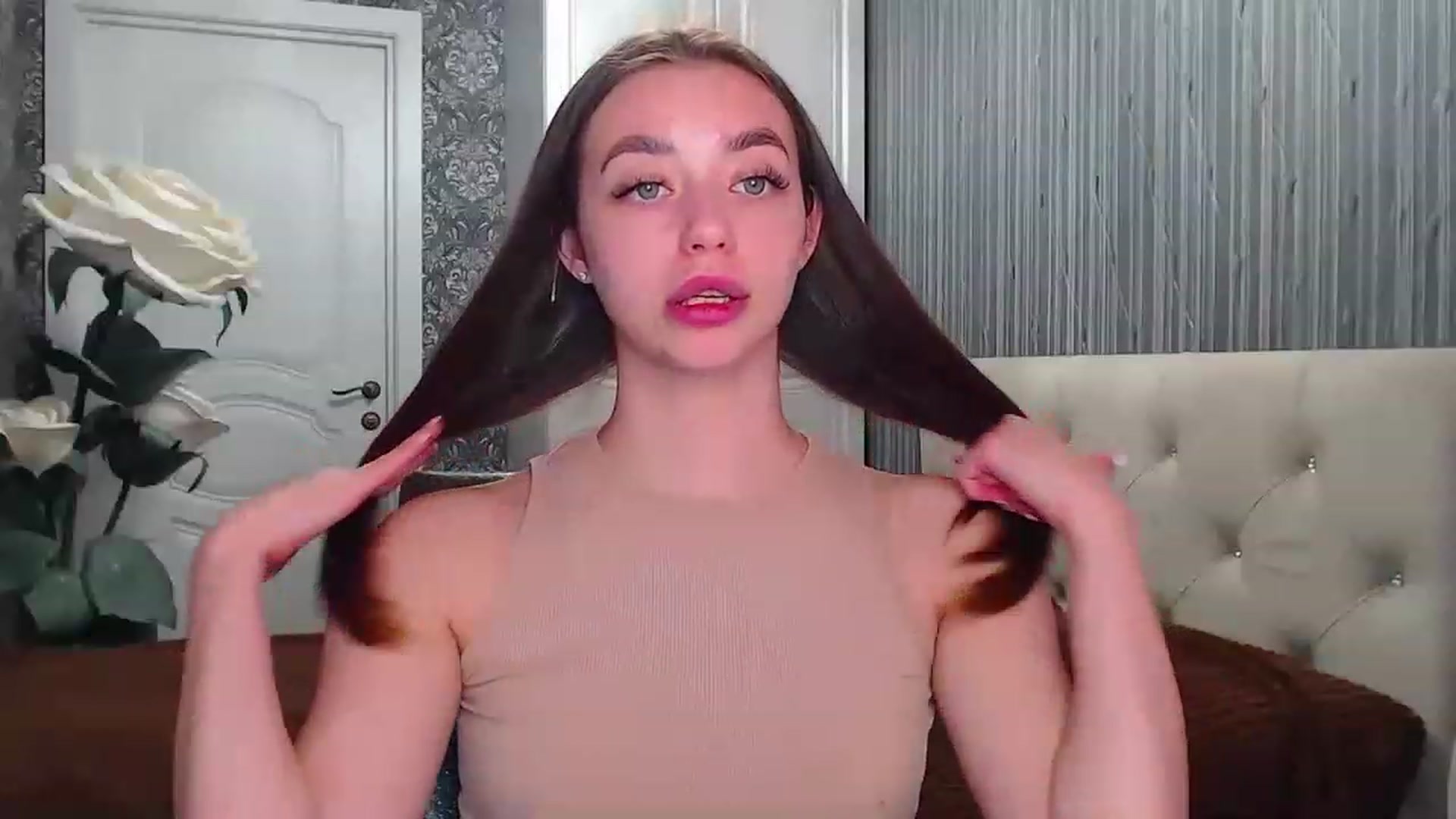Gallery image thumbnail from EmeraldLilyyy's myfreecams stream on, 05/11/2023, 14:10 image 11 of 20
