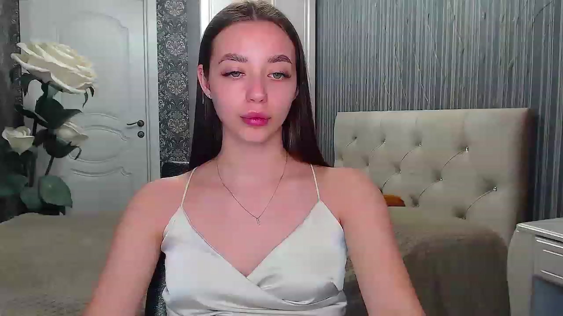 Gallery image thumbnail from EmeraldLilyyy's myfreecams stream on, 05/13/2023, 12:06 image 9 of 20