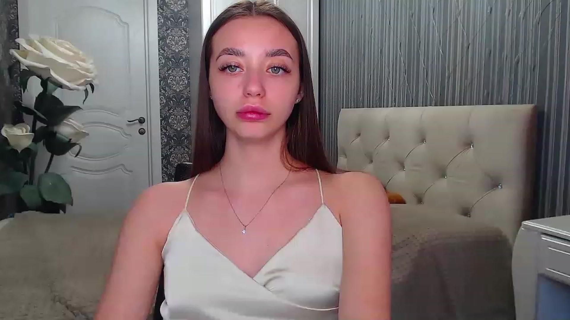 Gallery image thumbnail from EmeraldLilyyy's myfreecams stream on, 05/13/2023, 12:52 image 11 of 20