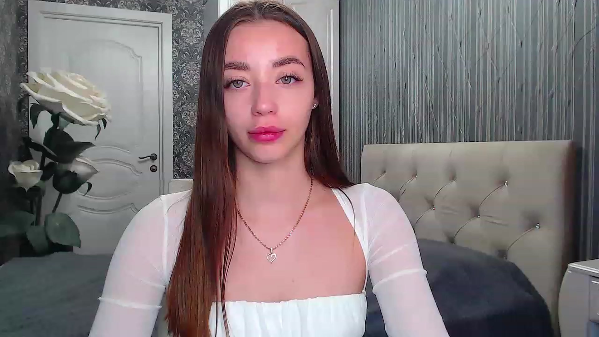 Gallery image thumbnail from EmeraldLilyyy's myfreecams stream on, 05/16/2023, 11:14 image 3 of 20