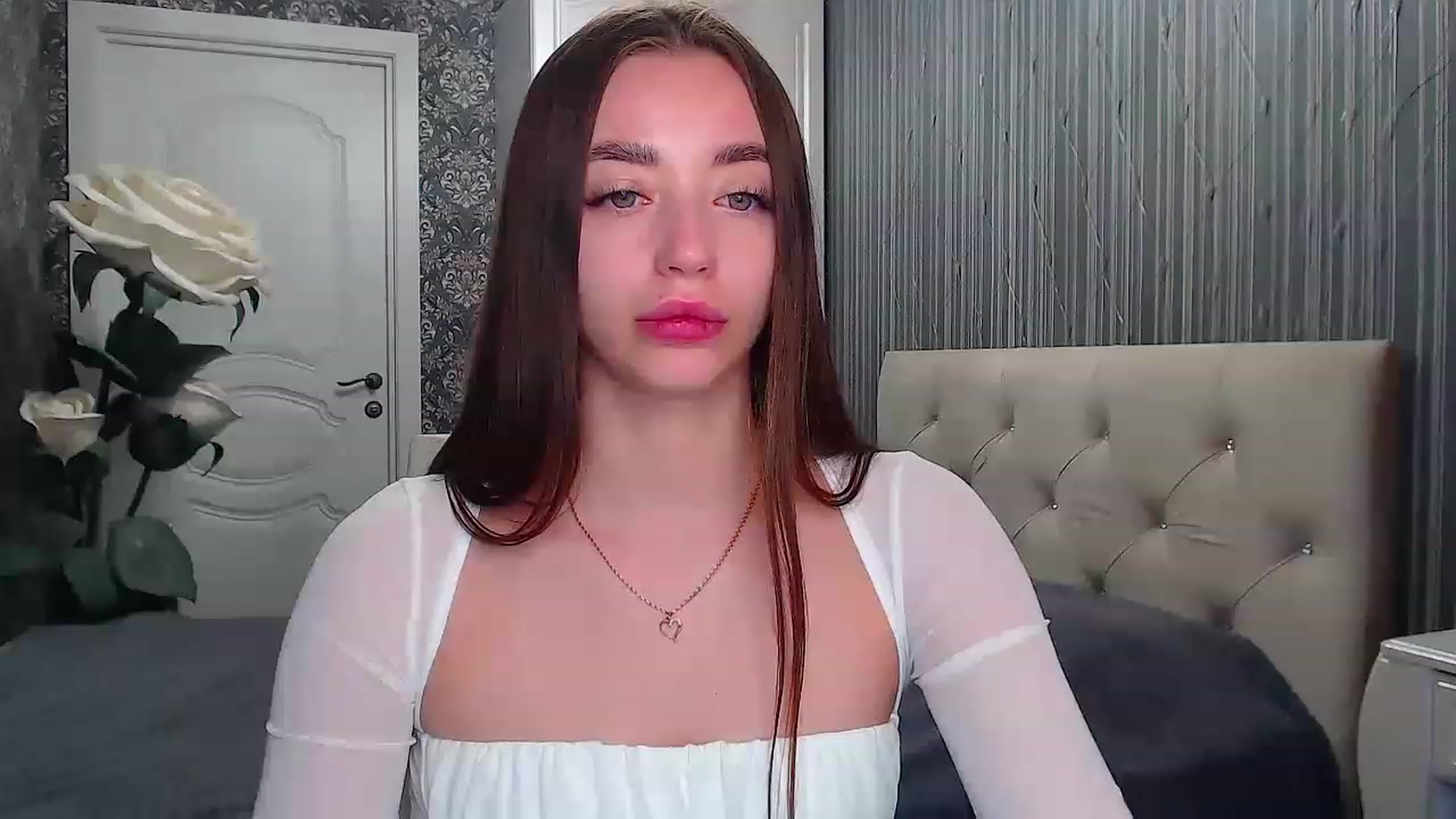 Gallery image thumbnail from EmeraldLilyyy's myfreecams stream on, 05/16/2023, 11:14 image 6 of 20