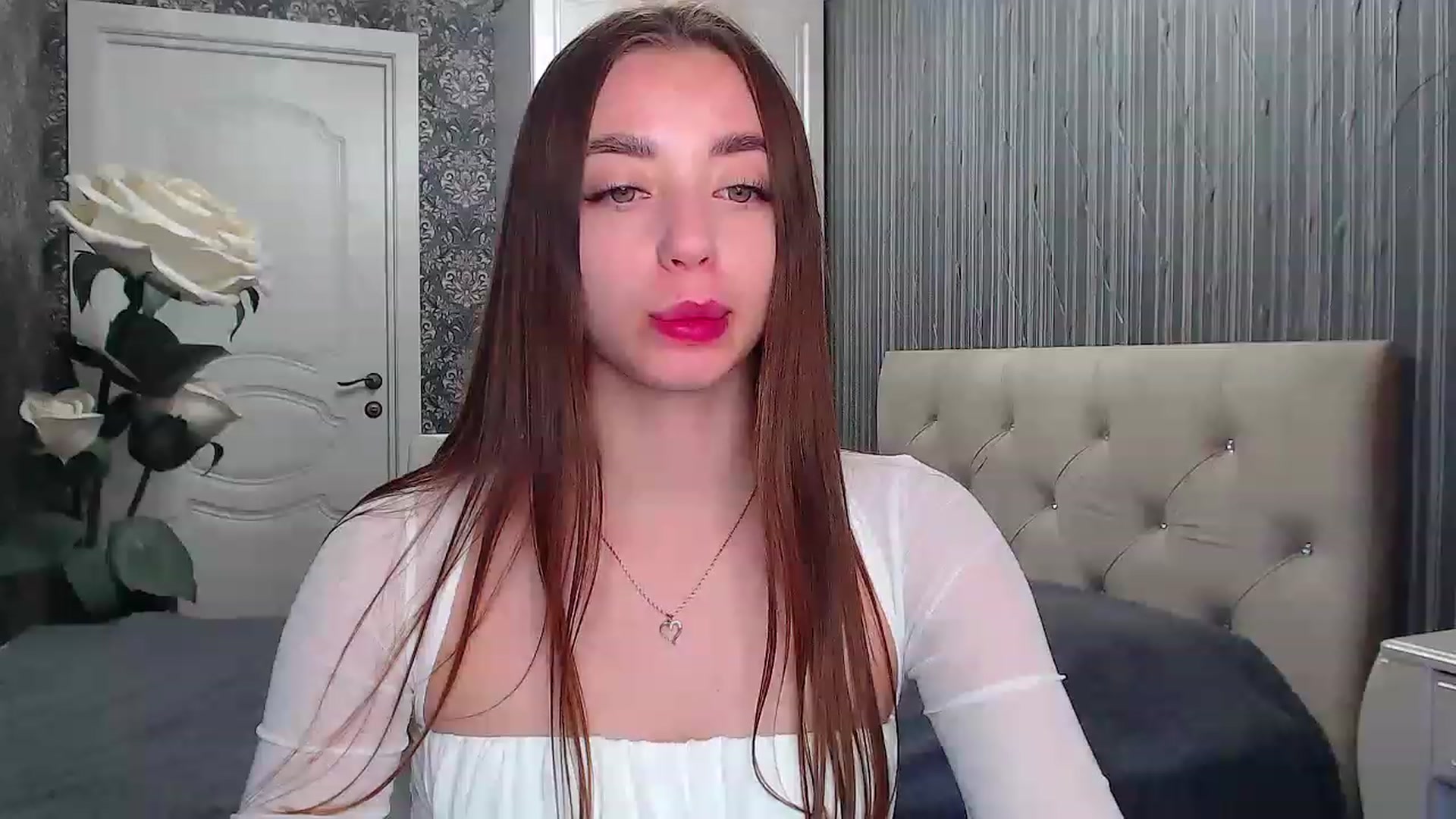 Gallery image thumbnail from EmeraldLilyyy's myfreecams stream on, 05/16/2023, 11:14 image 4 of 20