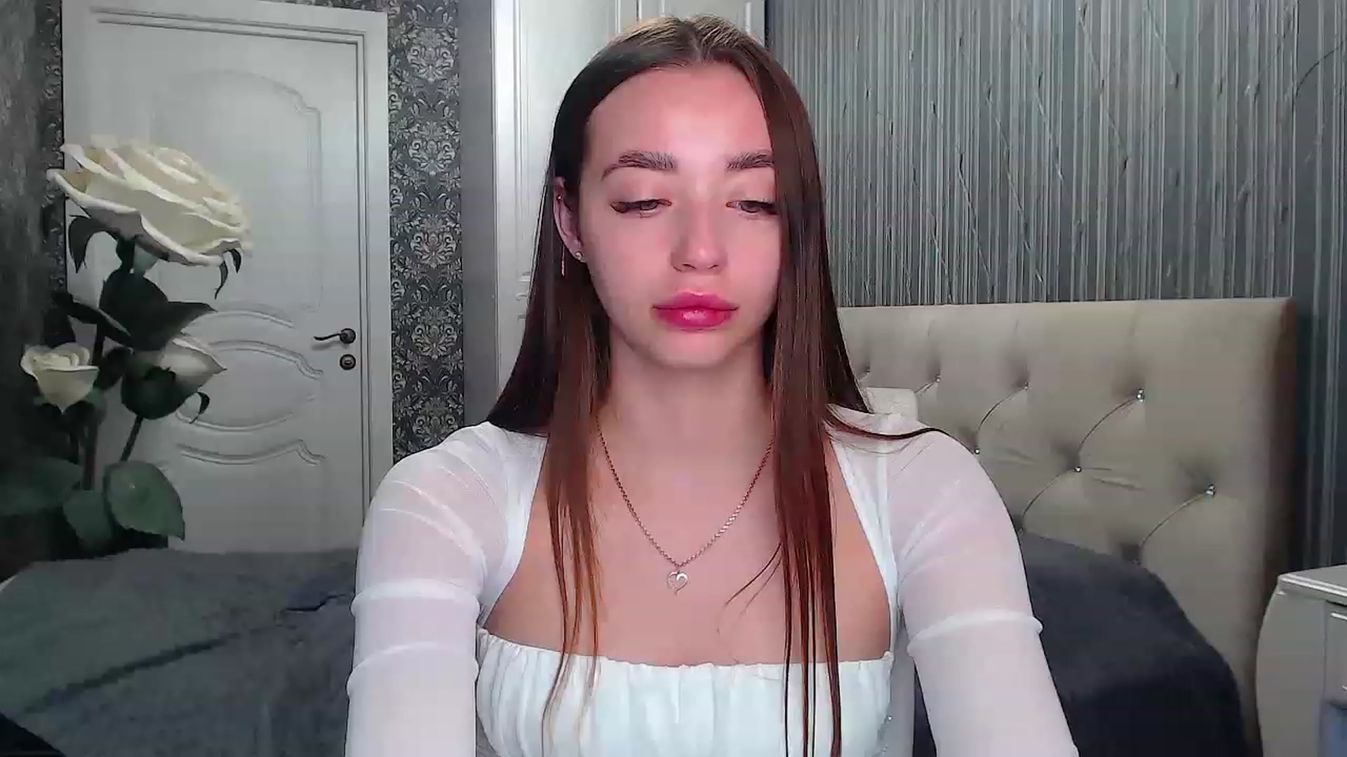 Gallery image thumbnail from EmeraldLilyyy's myfreecams stream on, 05/16/2023, 11:14 image 16 of 20