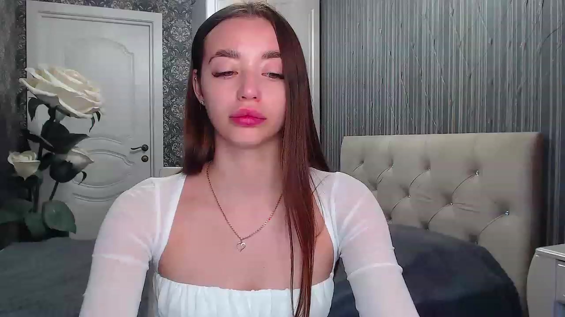 Gallery image thumbnail from EmeraldLilyyy's myfreecams stream on, 05/16/2023, 11:14 image 2 of 20