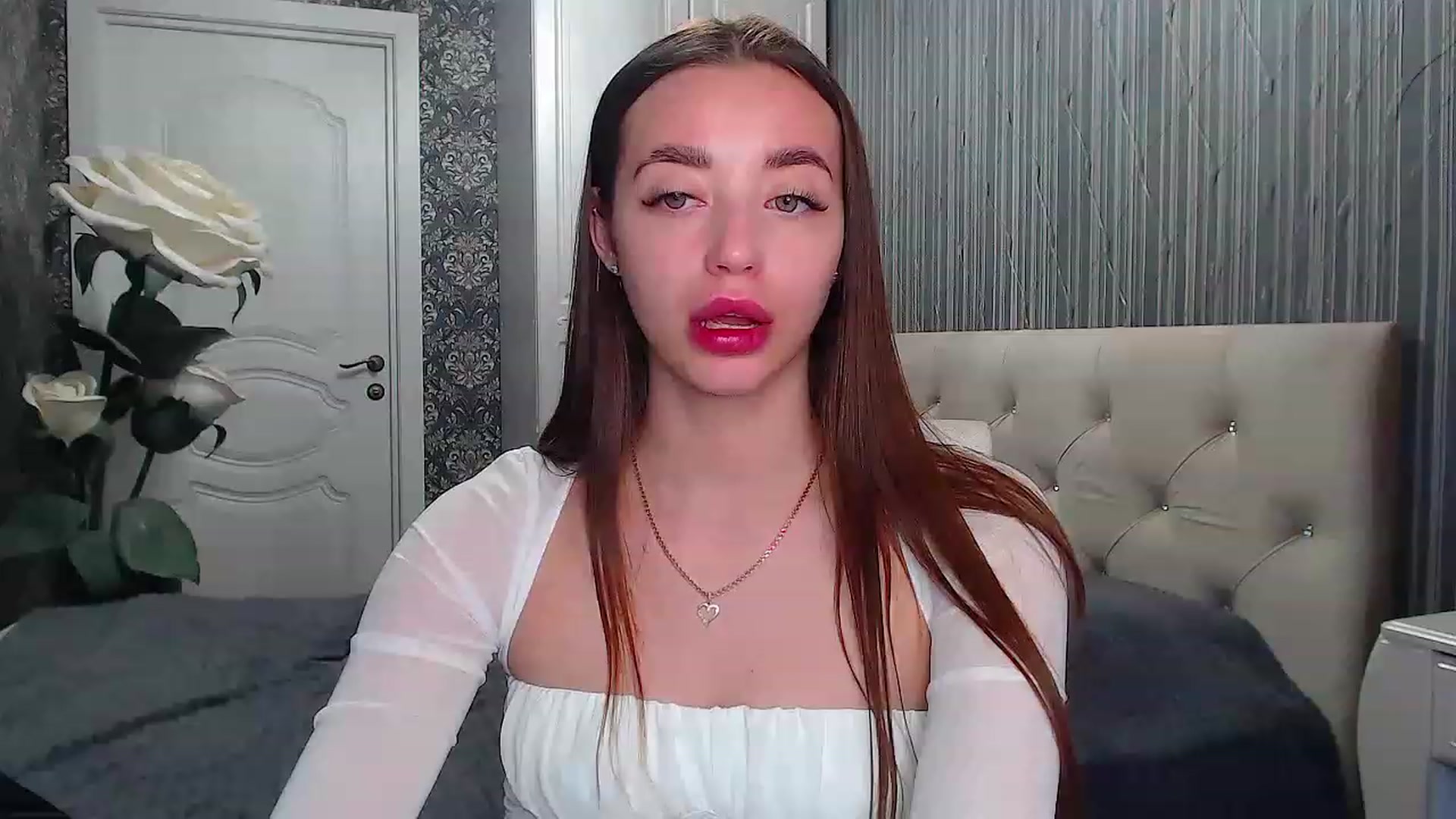 Gallery image thumbnail from EmeraldLilyyy's myfreecams stream on, 05/16/2023, 11:14 image 17 of 20