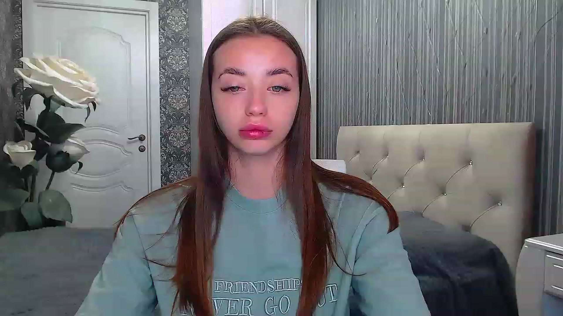 Gallery image thumbnail from EmeraldLilyyy's myfreecams stream on, 05/17/2023, 11:48 image 16 of 20