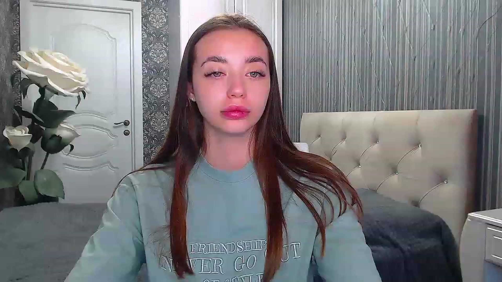 Gallery image thumbnail from EmeraldLilyyy's myfreecams stream on, 05/17/2023, 11:48 image 9 of 20
