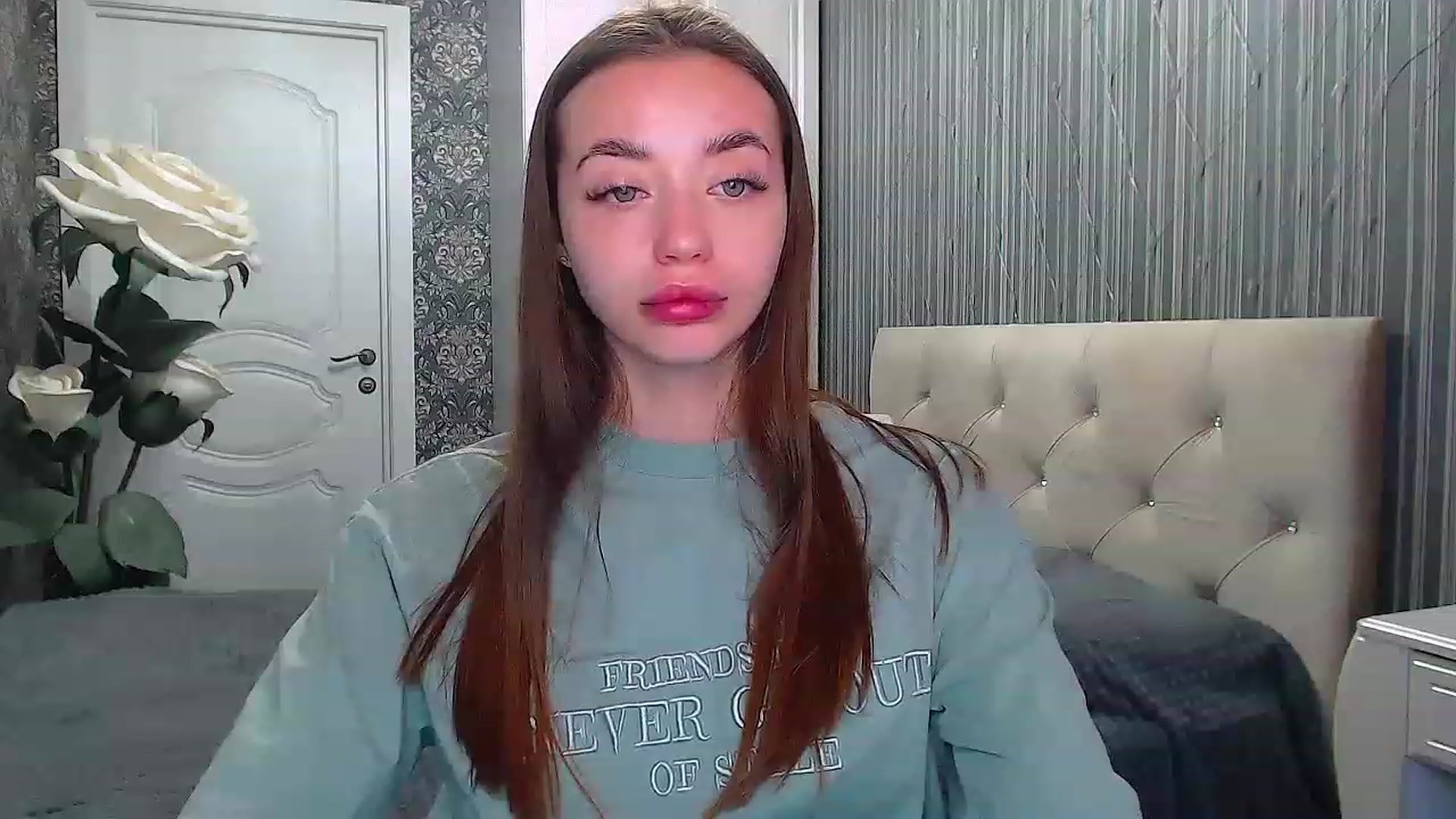 Gallery image thumbnail from EmeraldLilyyy's myfreecams stream on, 05/17/2023, 11:48 image 19 of 20