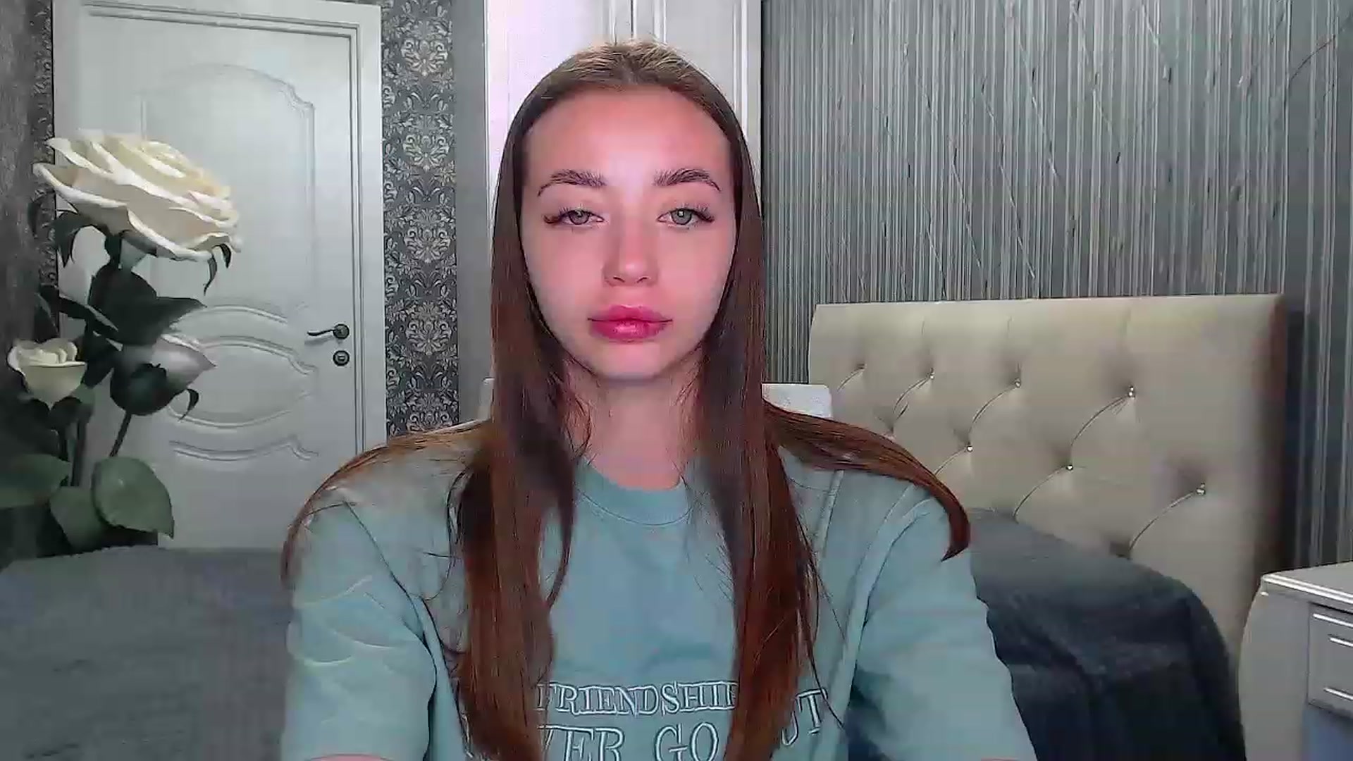 Gallery image thumbnail from EmeraldLilyyy's myfreecams stream on, 05/17/2023, 11:48 image 17 of 20