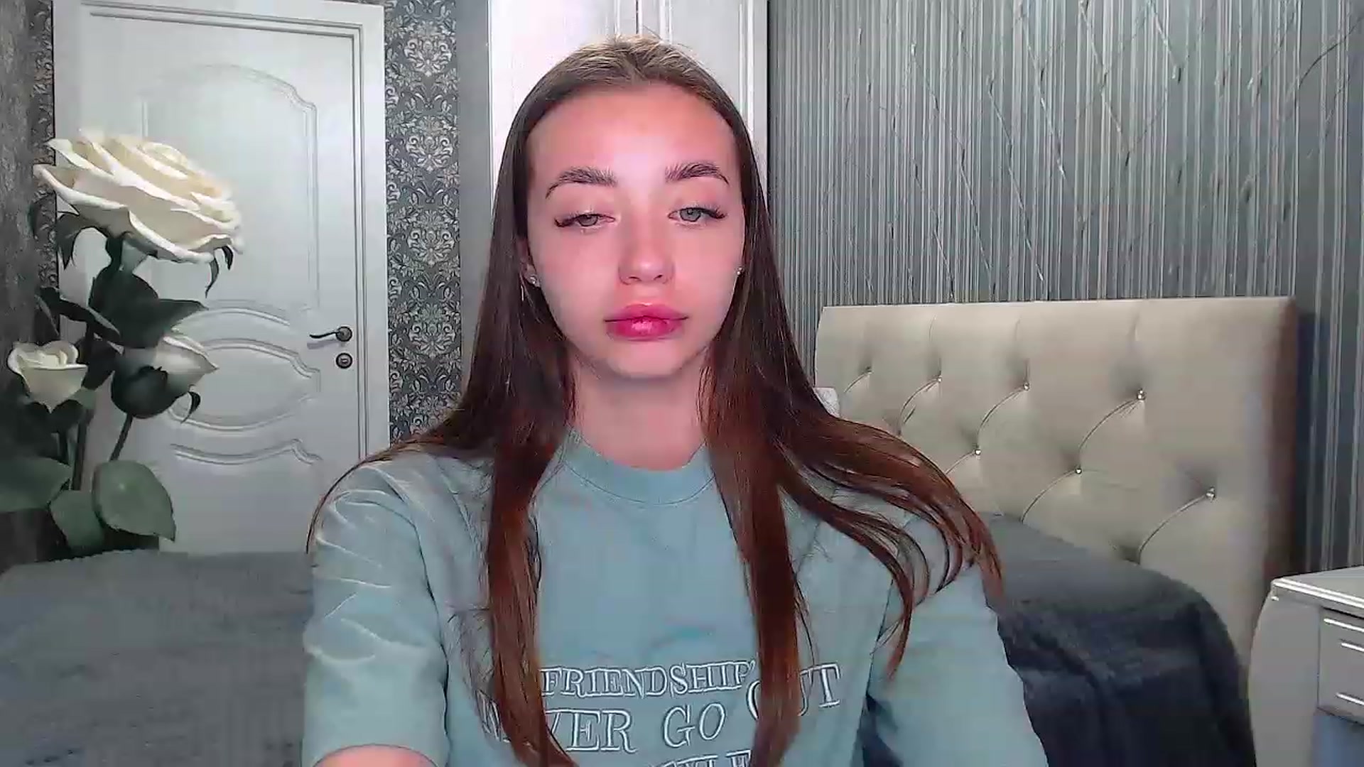 Gallery image thumbnail from EmeraldLilyyy's myfreecams stream on, 05/17/2023, 11:48 image 8 of 20
