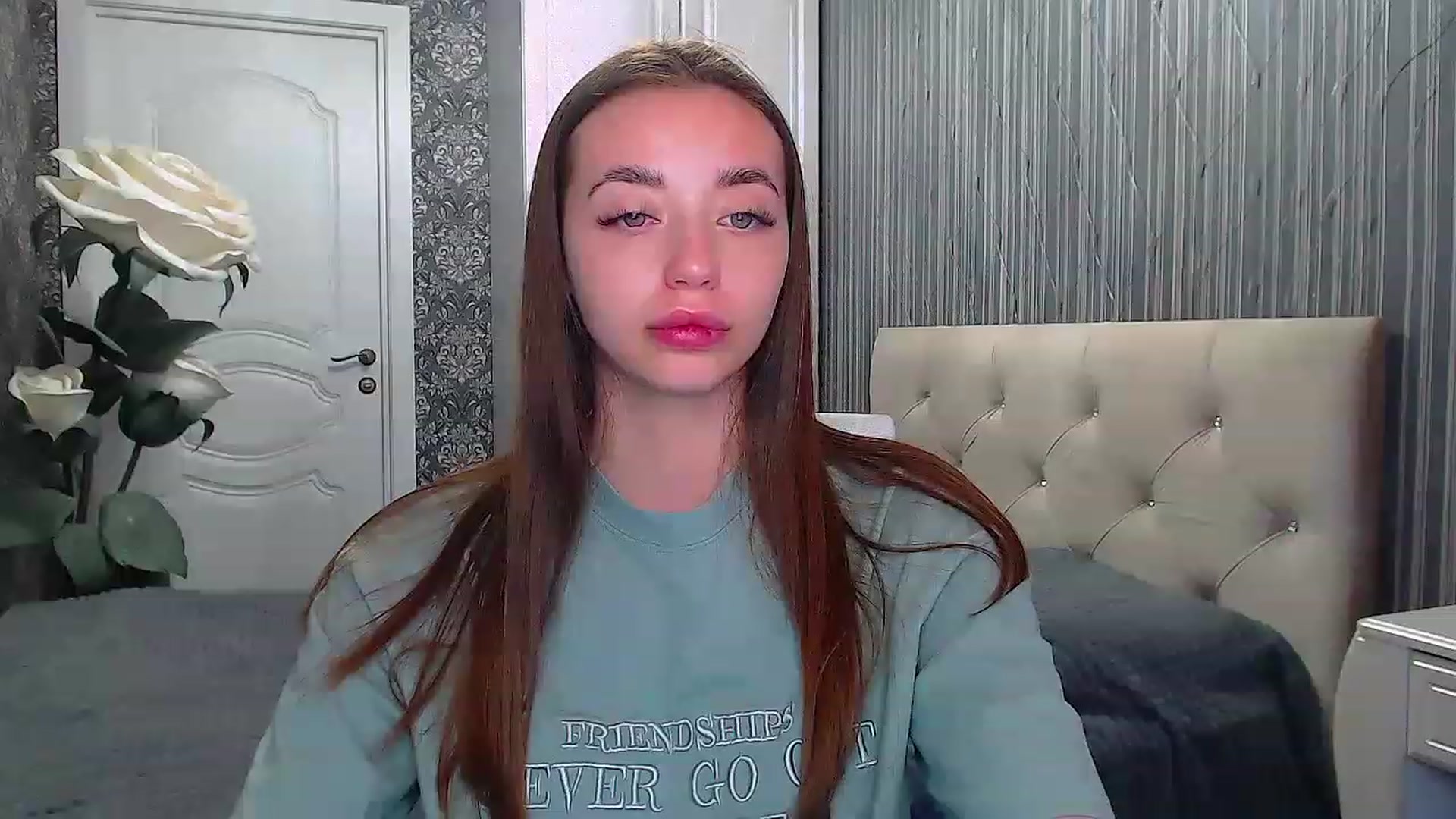 Gallery image thumbnail from EmeraldLilyyy's myfreecams stream on, 05/17/2023, 11:48 image 14 of 20