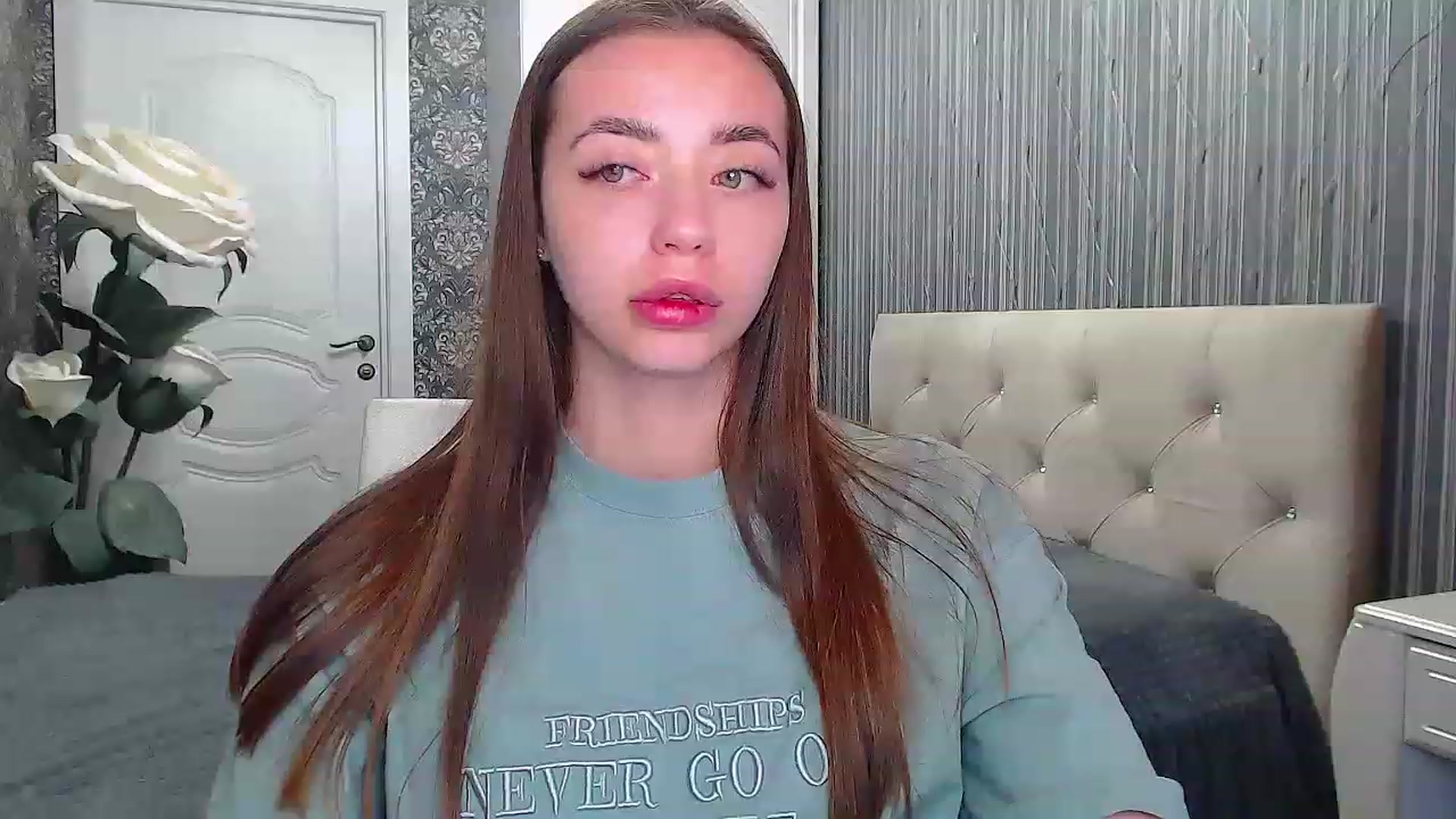 Gallery image thumbnail from EmeraldLilyyy's myfreecams stream on, 05/17/2023, 13:01 image 8 of 20