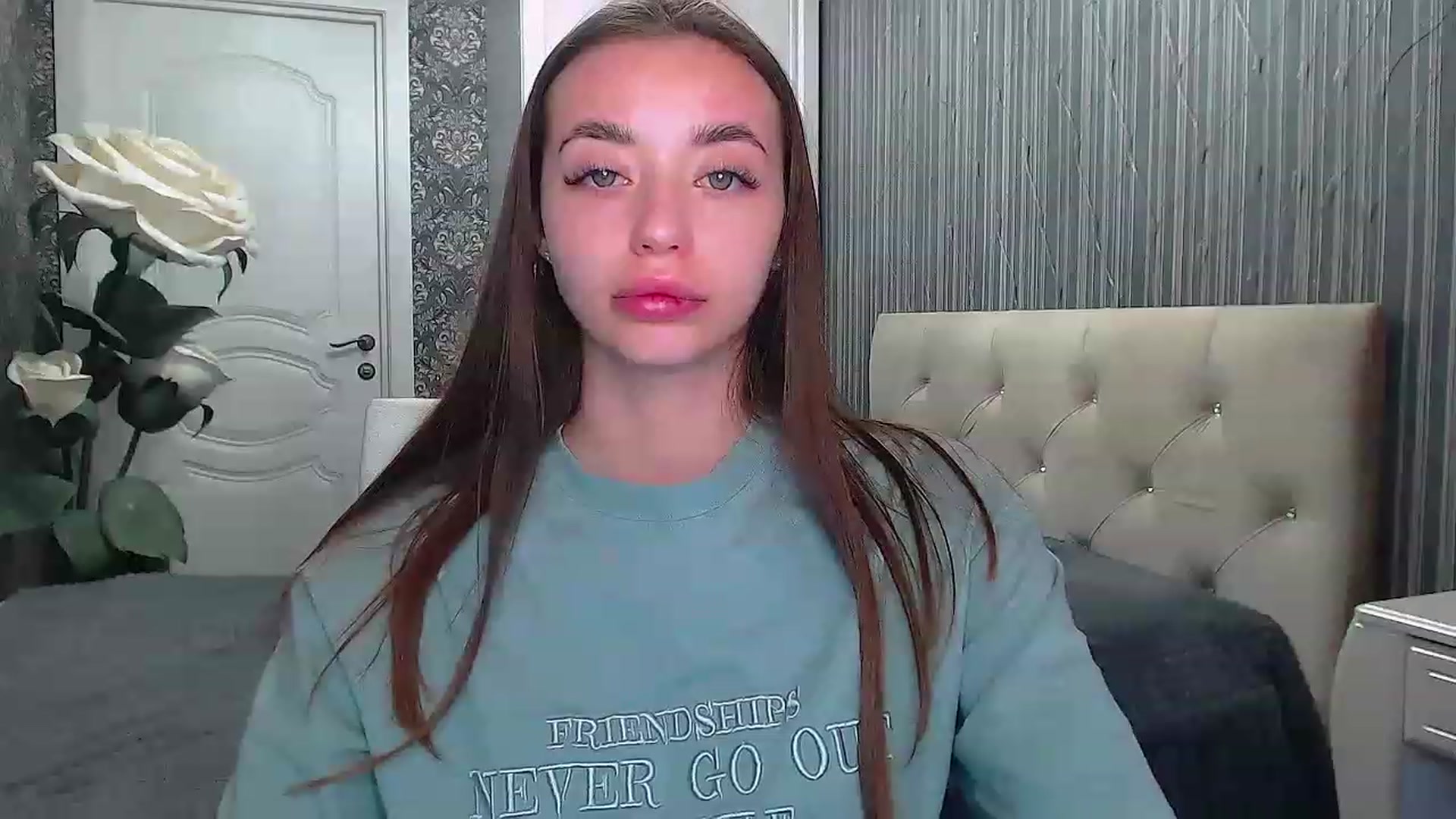 Gallery image thumbnail from EmeraldLilyyy's myfreecams stream on, 05/17/2023, 13:01 image 14 of 20