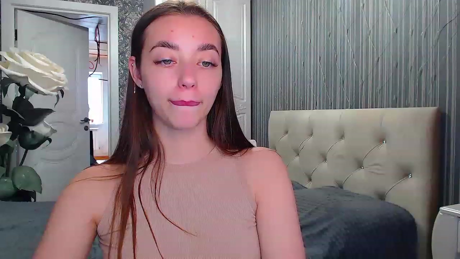 Gallery image thumbnail from EmeraldLilyyy's myfreecams stream on, 05/28/2023, 10:34 image 11 of 20