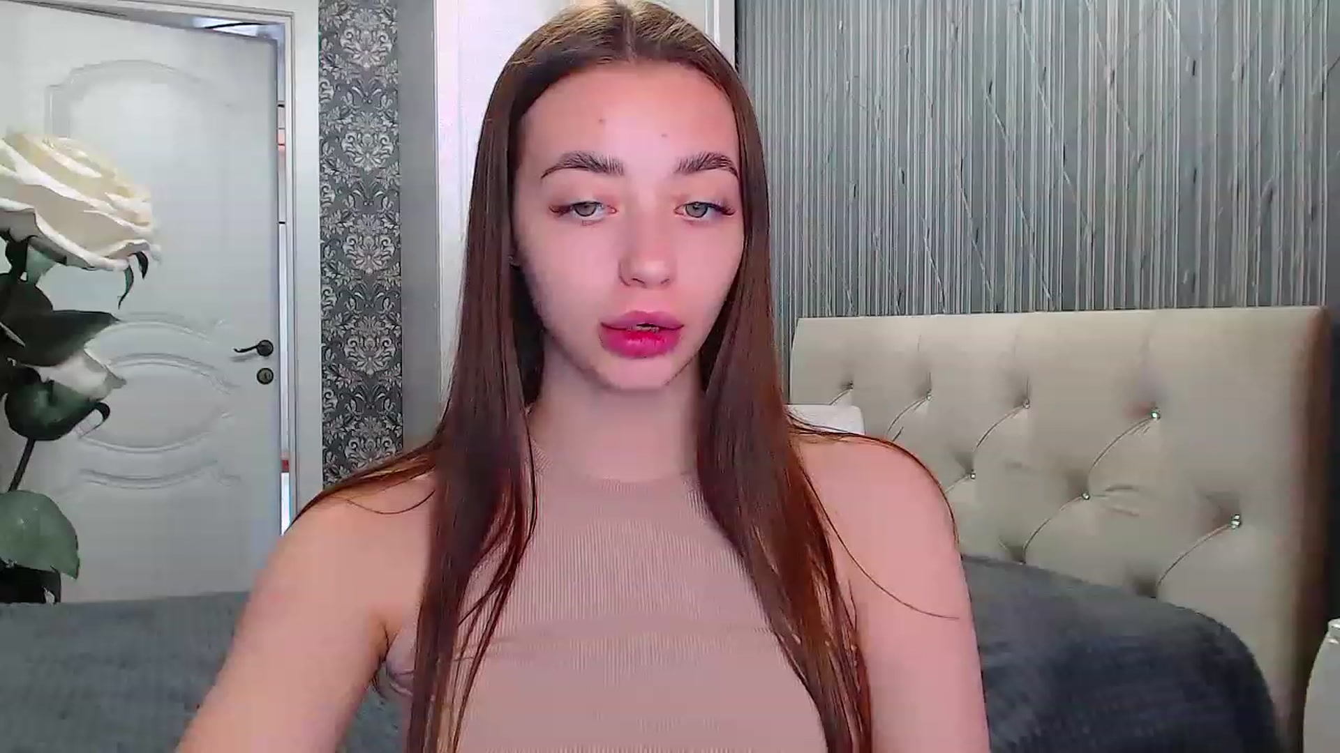 Gallery image thumbnail from EmeraldLilyyy's myfreecams stream on, 05/28/2023, 11:40 image 17 of 20