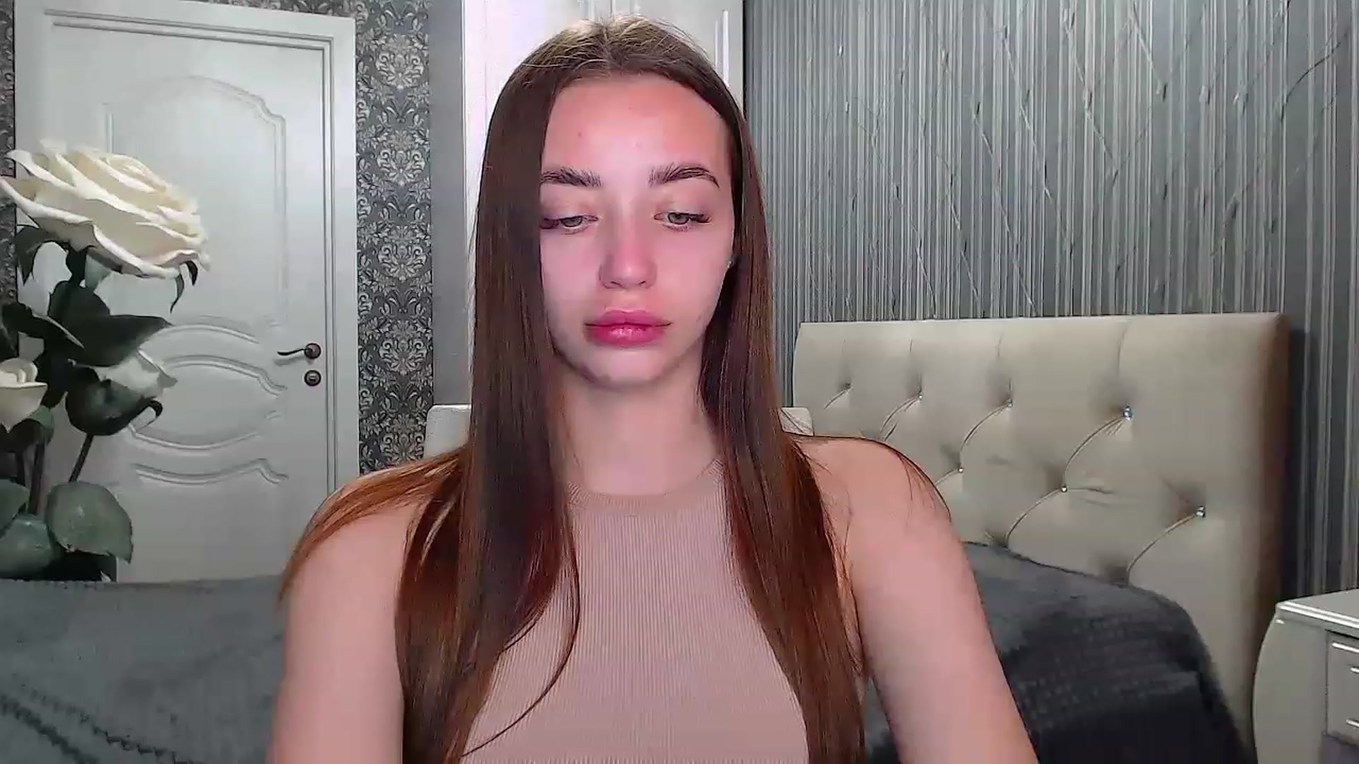 Gallery image thumbnail from EmeraldLilyyy's myfreecams stream on, 06/04/2023, 08:26 image 10 of 20