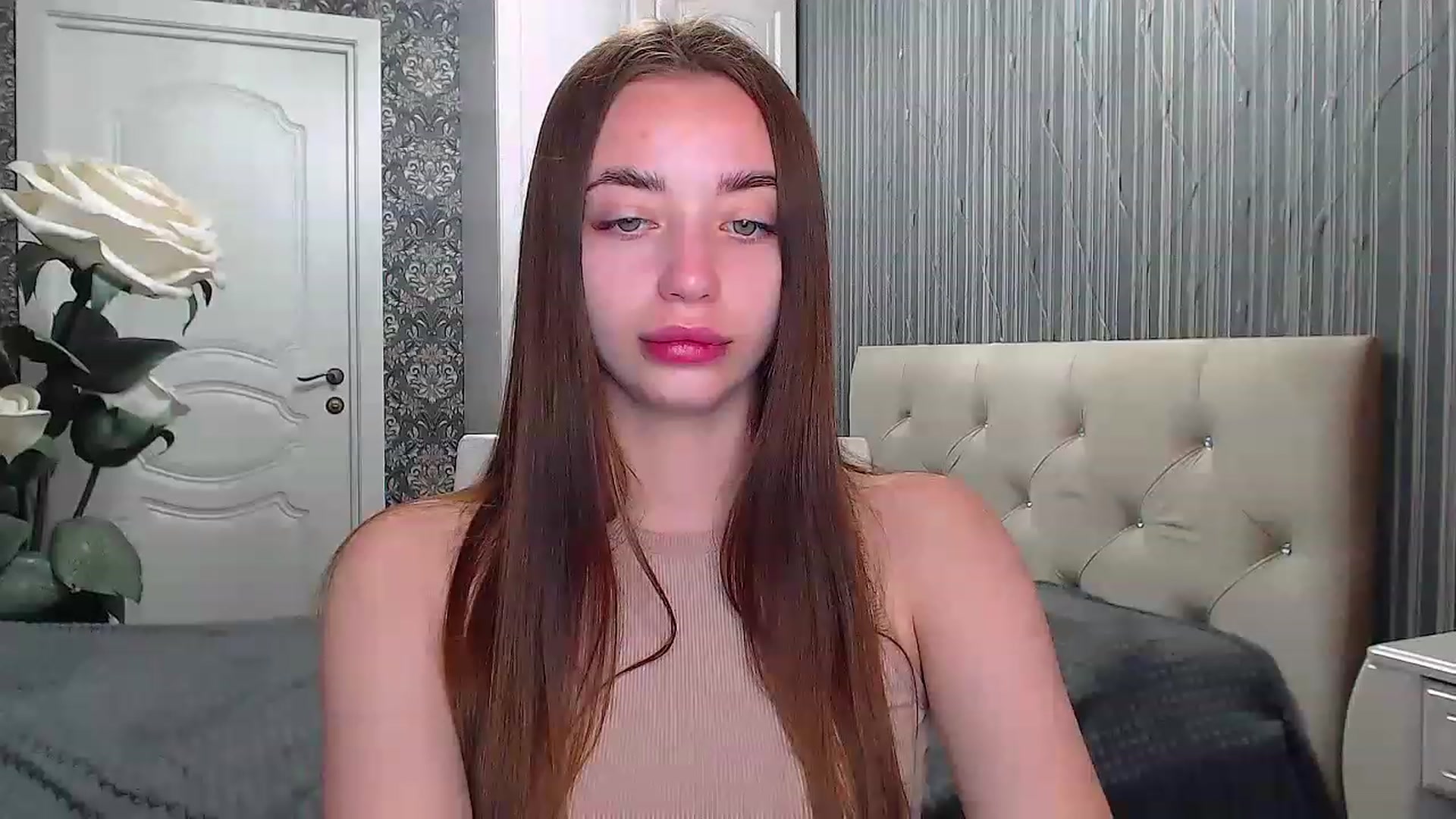 Gallery image thumbnail from EmeraldLilyyy's myfreecams stream on, 06/04/2023, 08:26 image 3 of 20