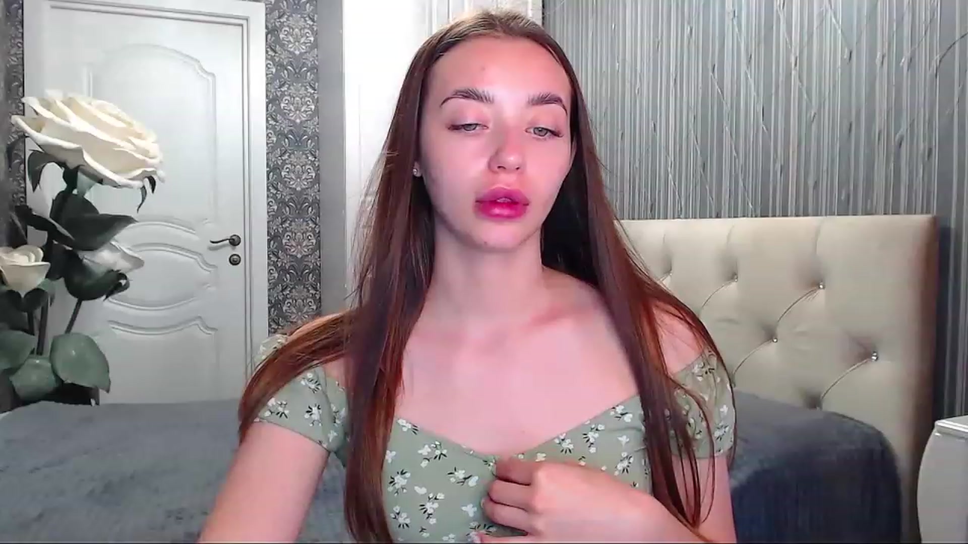 Gallery image thumbnail from EmeraldLilyyy's myfreecams stream on, 06/05/2023, 11:36 image 3 of 20