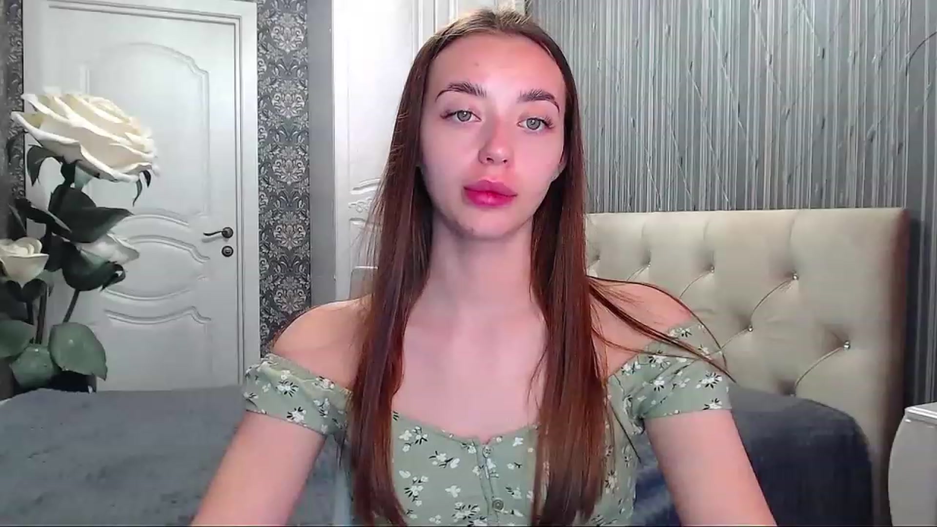 Gallery image thumbnail from EmeraldLilyyy's myfreecams stream on, 06/05/2023, 11:36 image 18 of 20