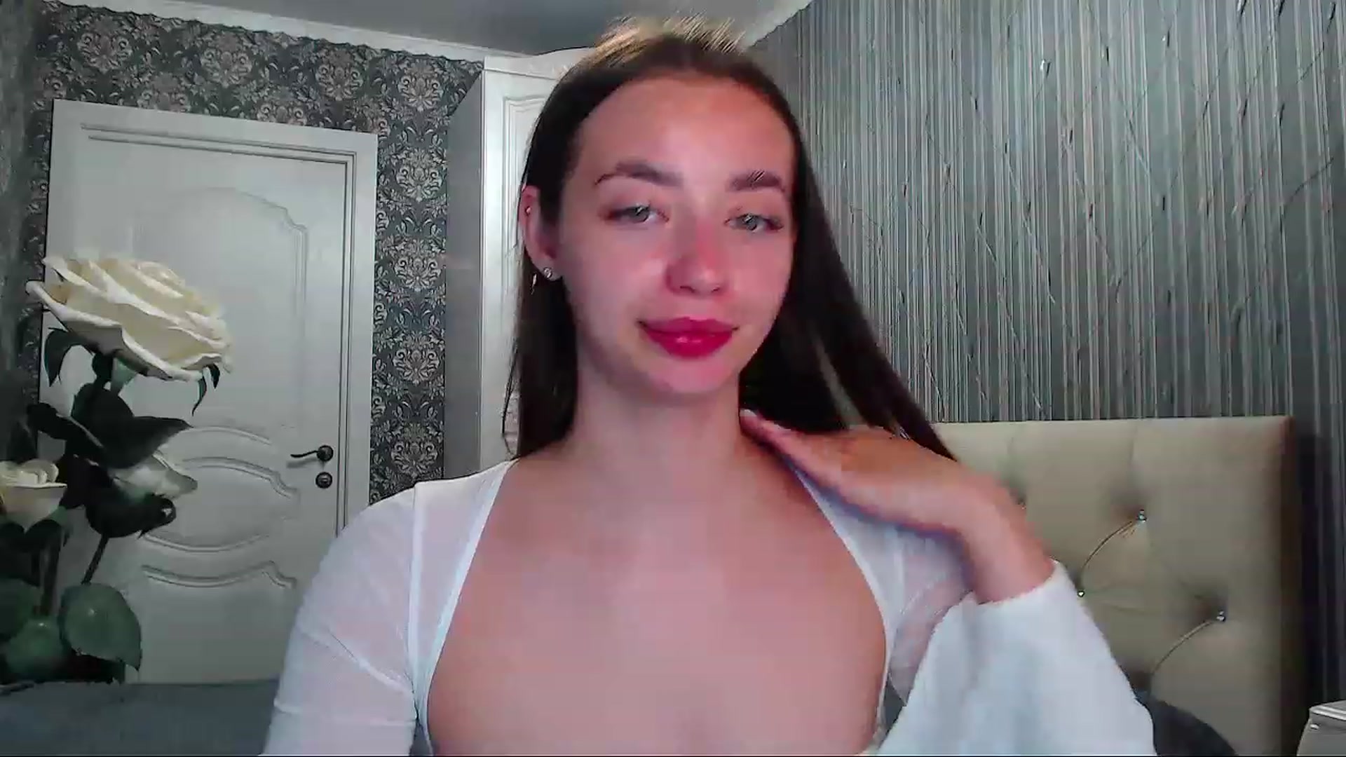 Gallery image thumbnail from EmeraldLilyyy's myfreecams stream on, 06/05/2023, 13:13 image 18 of 20