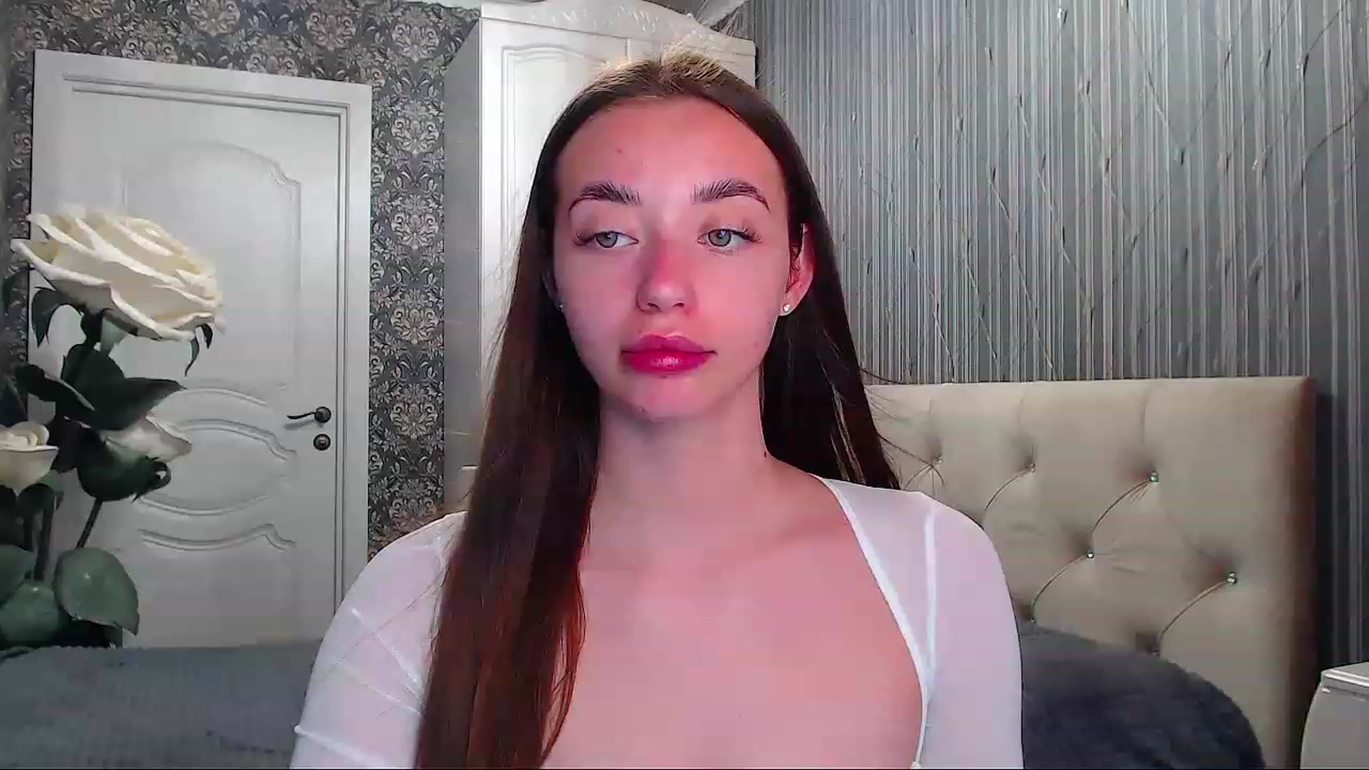 Gallery image thumbnail from EmeraldLilyyy's myfreecams stream on, 06/05/2023, 13:13 image 12 of 20