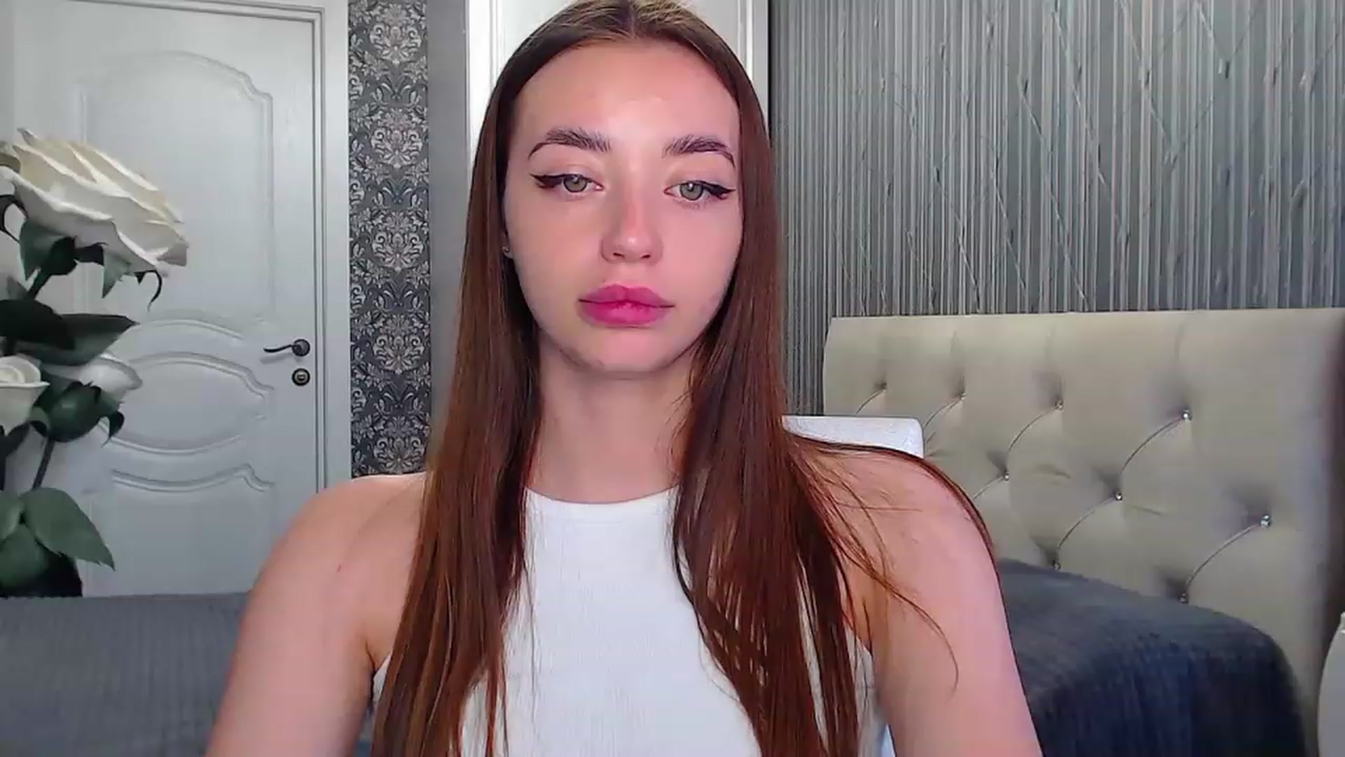 Gallery image thumbnail from EmeraldLilyyy's myfreecams stream on, 06/06/2023, 12:02 image 3 of 20