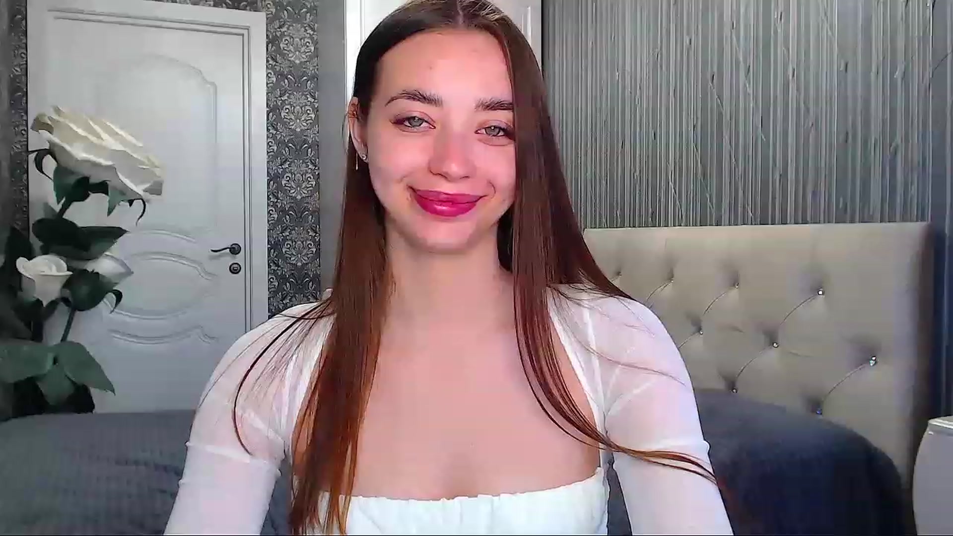 Gallery image thumbnail from EmeraldLilyyy's myfreecams stream on, 06/08/2023, 07:38 image 4 of 20
