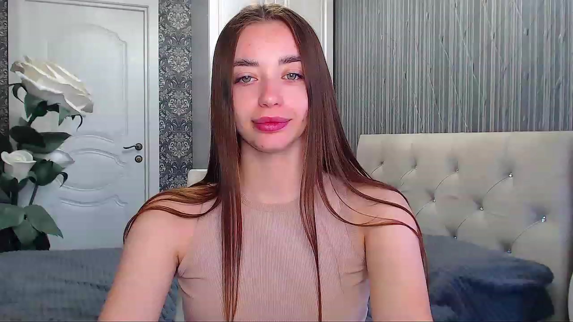 Gallery image thumbnail from EmeraldLilyyy's myfreecams stream on, 06/08/2023, 08:39 image 16 of 20