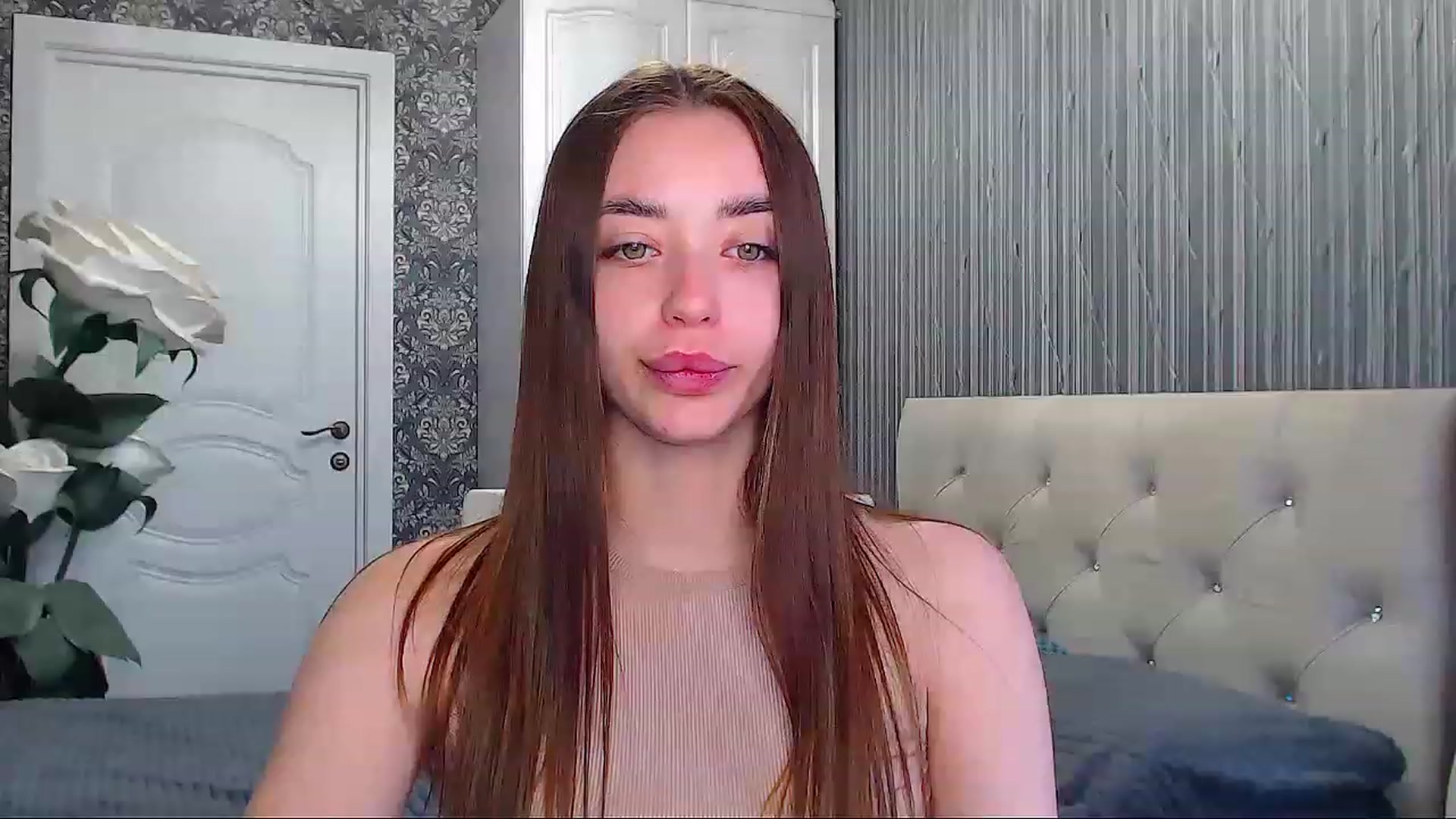 Gallery image thumbnail from EmeraldLilyyy's myfreecams stream on, 06/08/2023, 08:39 image 15 of 20