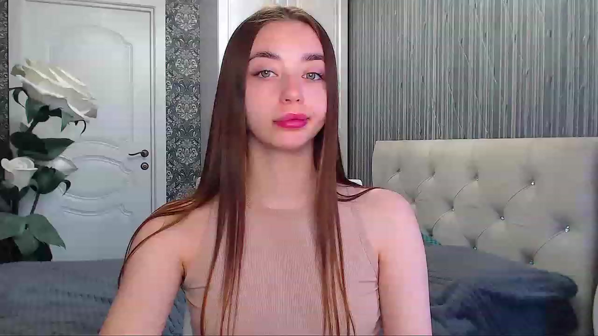 Gallery image thumbnail from EmeraldLilyyy's myfreecams stream on, 06/08/2023, 08:39 image 17 of 20