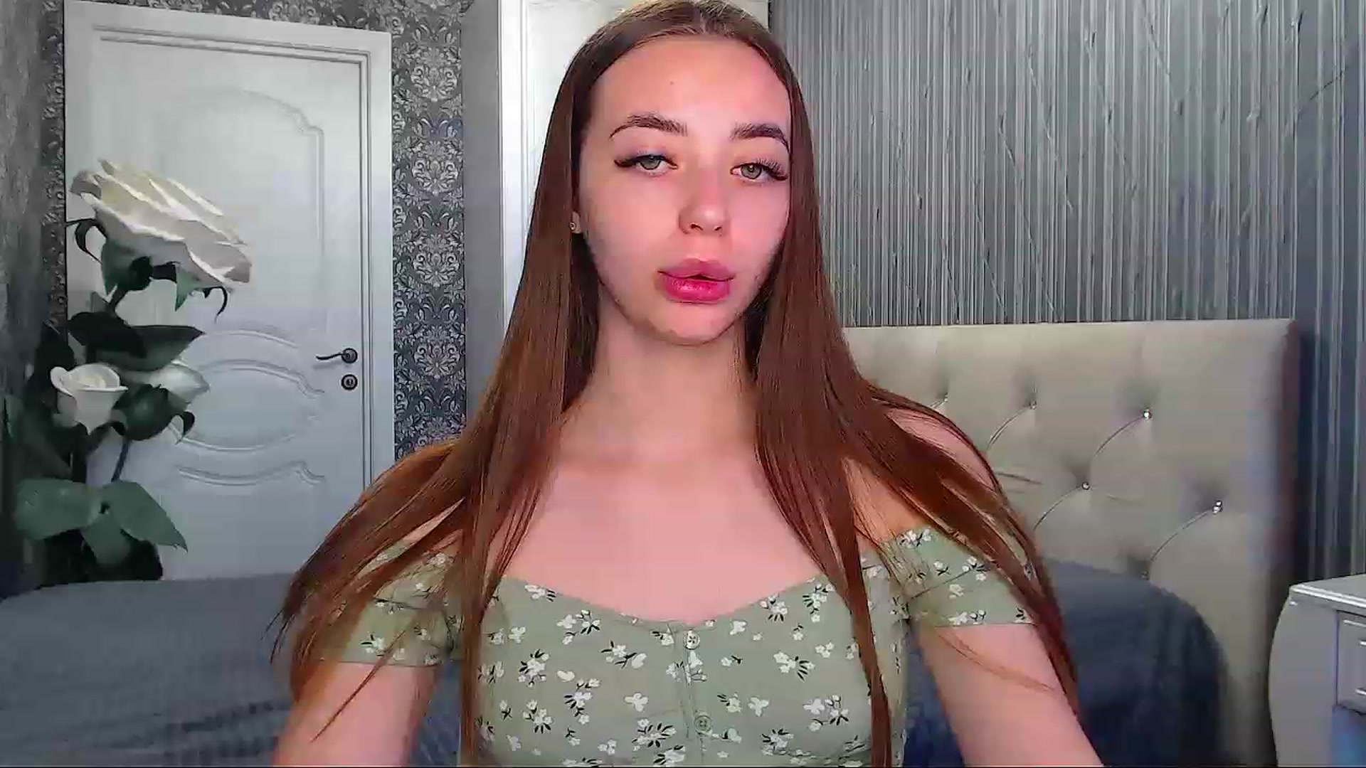 Gallery image thumbnail from EmeraldLilyyy's myfreecams stream on, 06/09/2023, 11:54 image 16 of 20