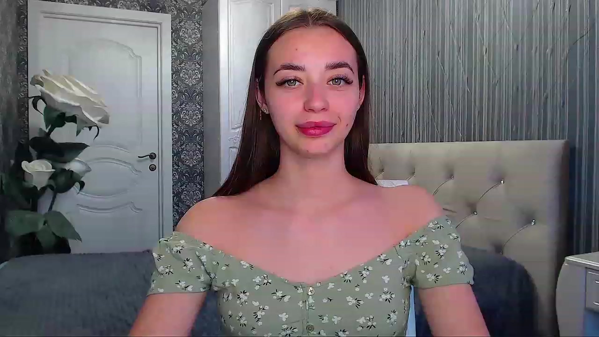 Gallery image thumbnail from EmeraldLilyyy's myfreecams stream on, 06/09/2023, 11:54 image 20 of 20