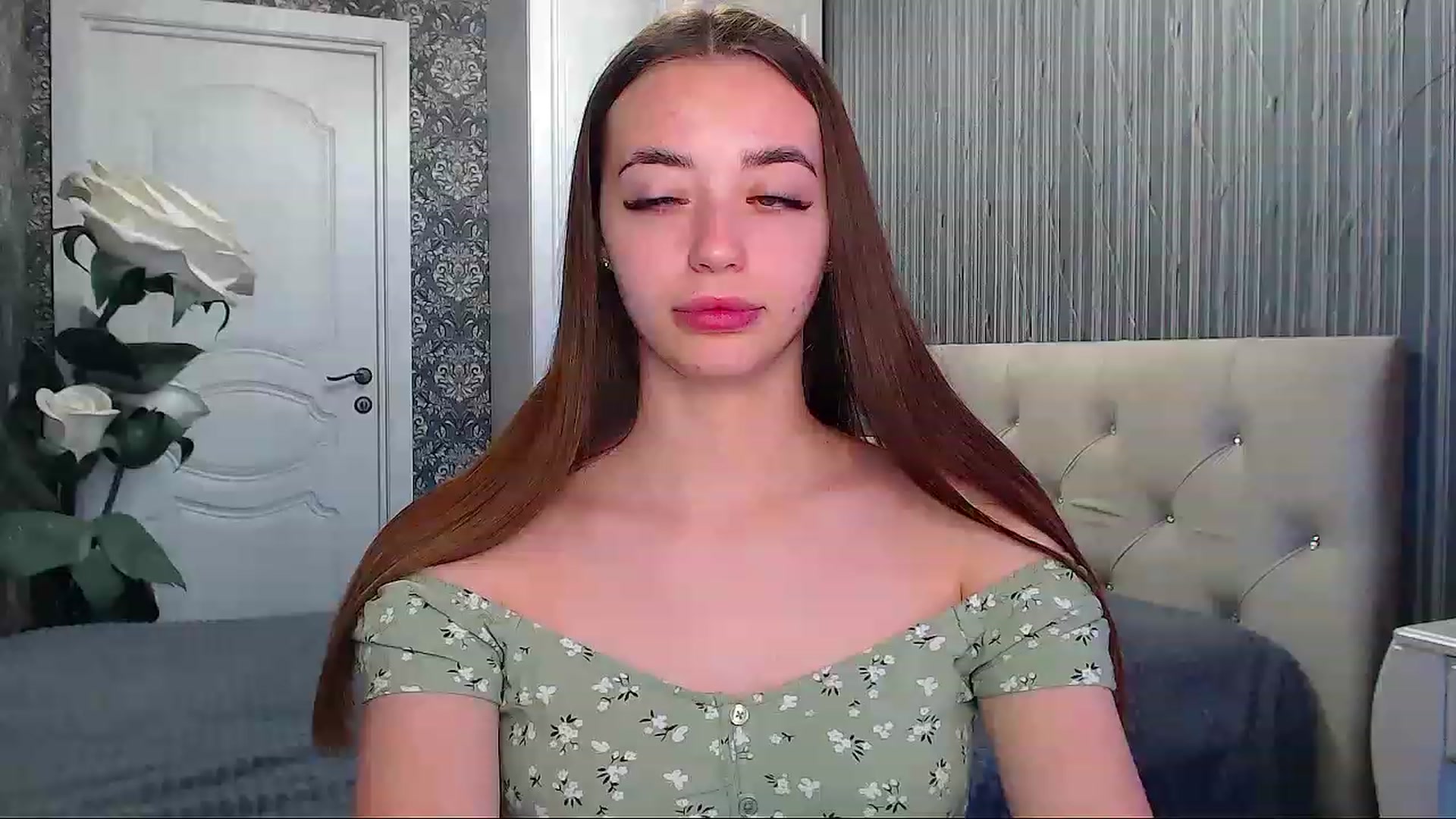 Gallery image thumbnail from EmeraldLilyyy's myfreecams stream on, 06/09/2023, 11:54 image 12 of 20