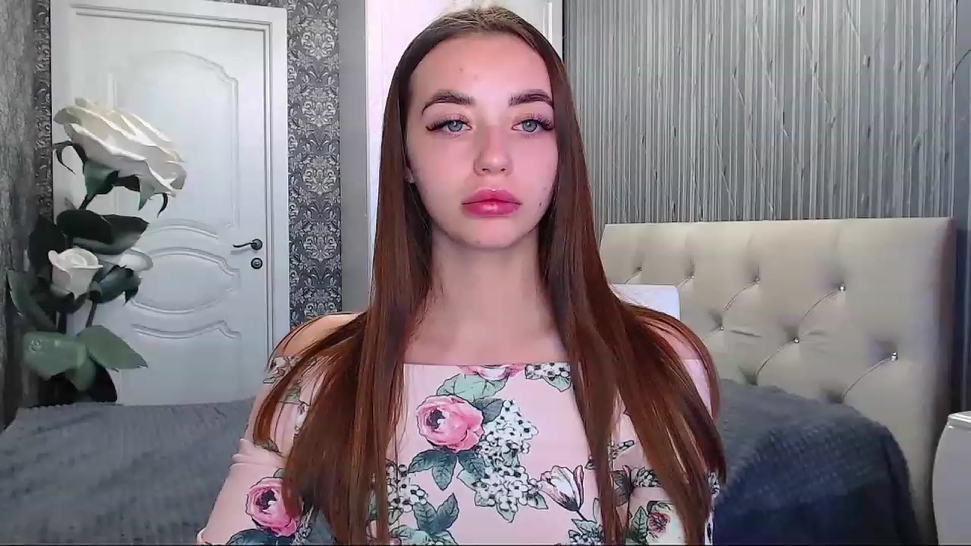 Gallery image thumbnail from EmeraldLilyyy's myfreecams stream on, 06/10/2023, 12:54 image 18 of 20